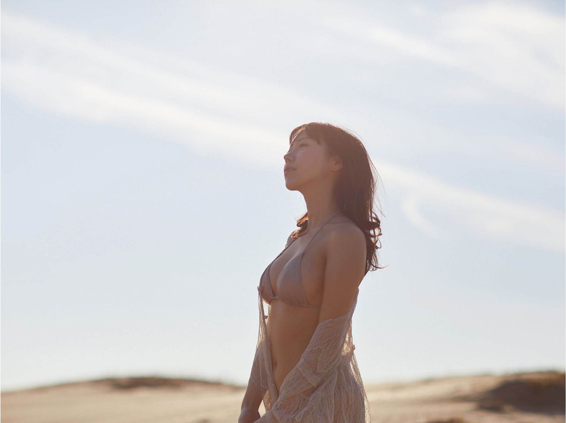 戌丸凛々子 - 現役大手広告代理店OLのグラマラスBODY vol.2/(63P)