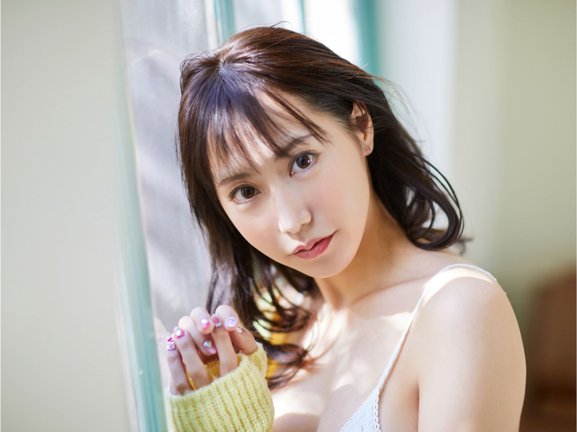 戌丸凛々子 - 現役大手広告代理店OLのグラマラスBODY vol.2/(63P)