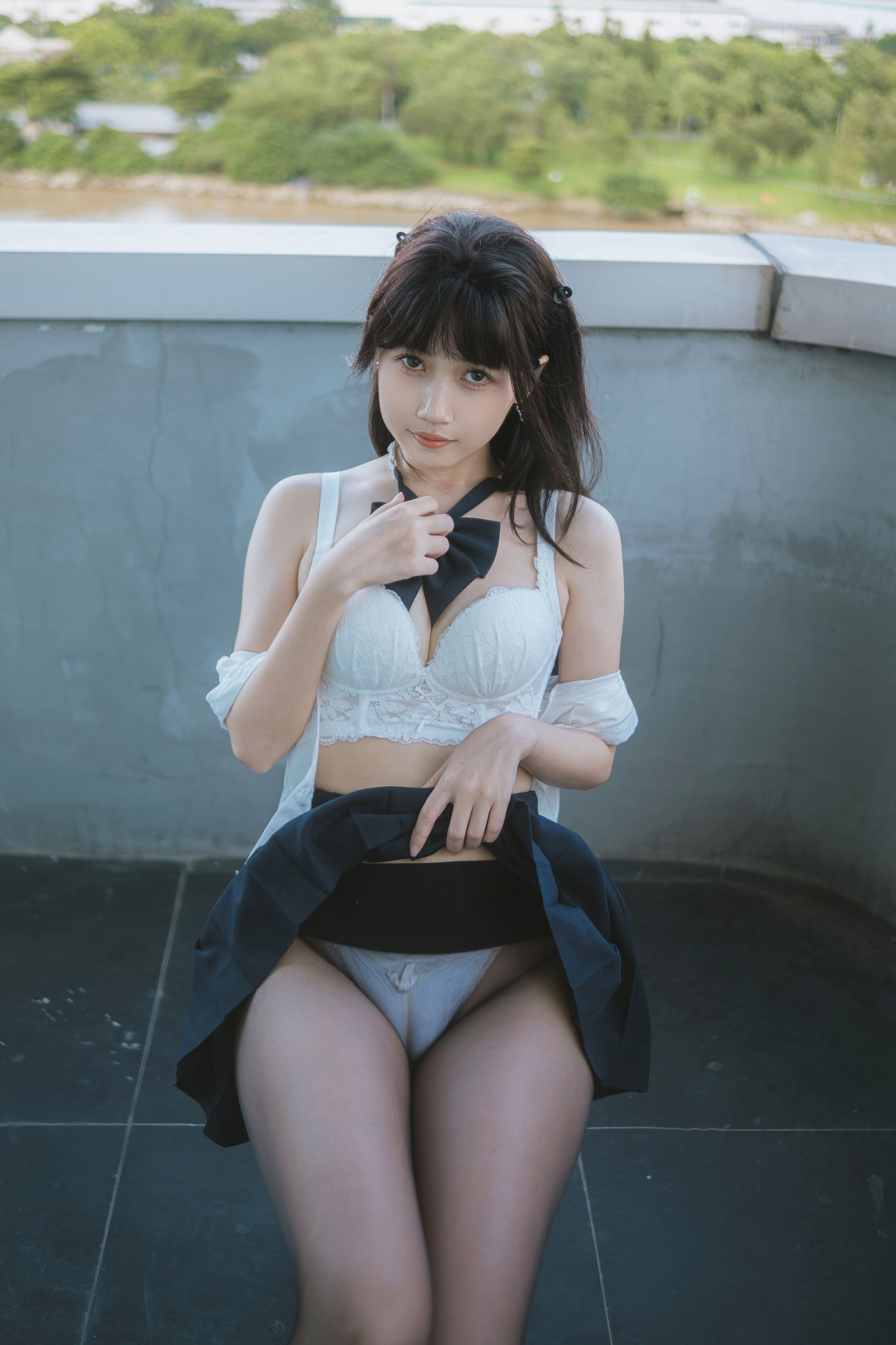 微博人气Coser 不呆猫 - JK学妹户外/(59P)