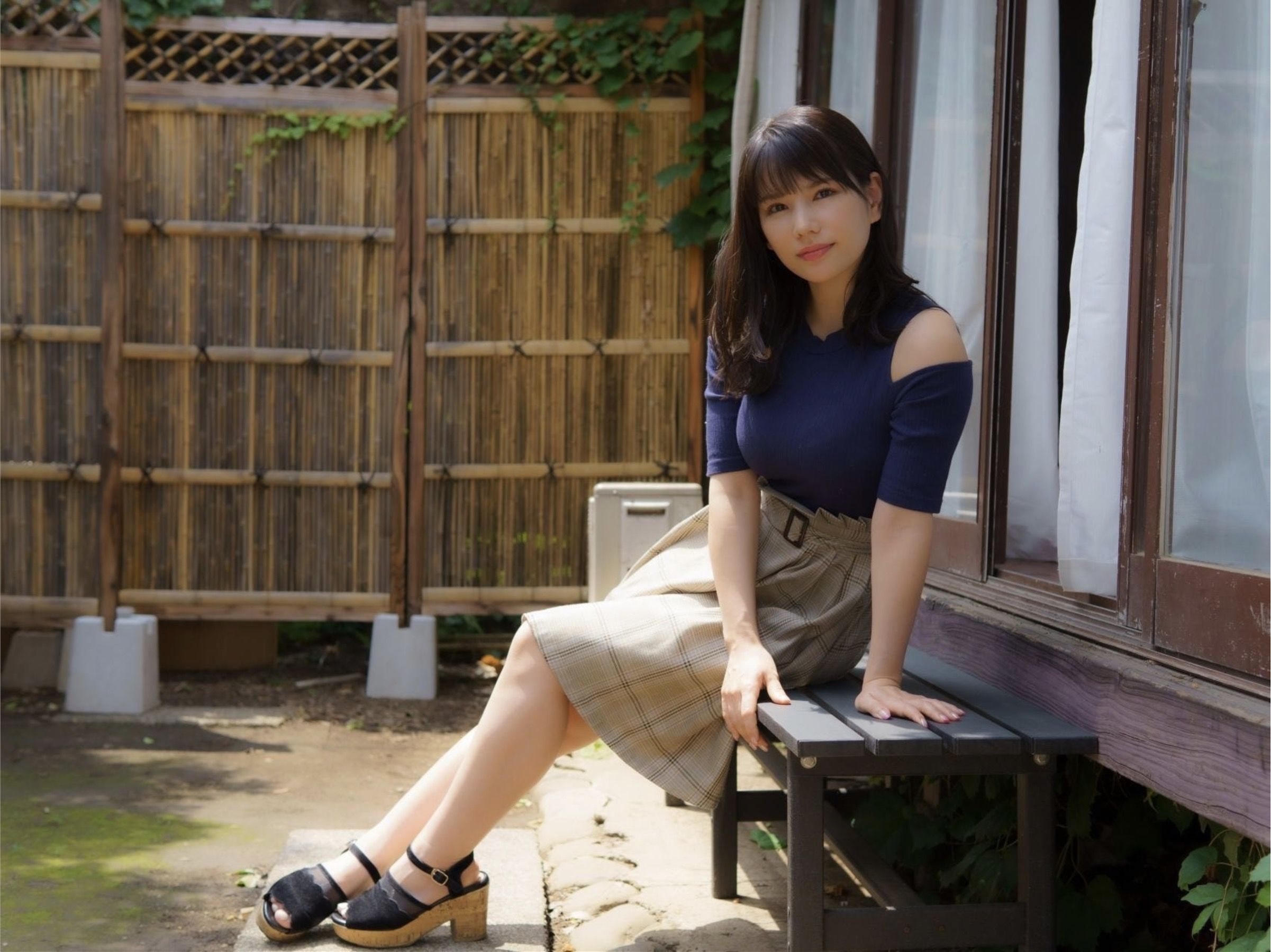 新垣優香 - ミルキーグラマーが止まらない/(108P)