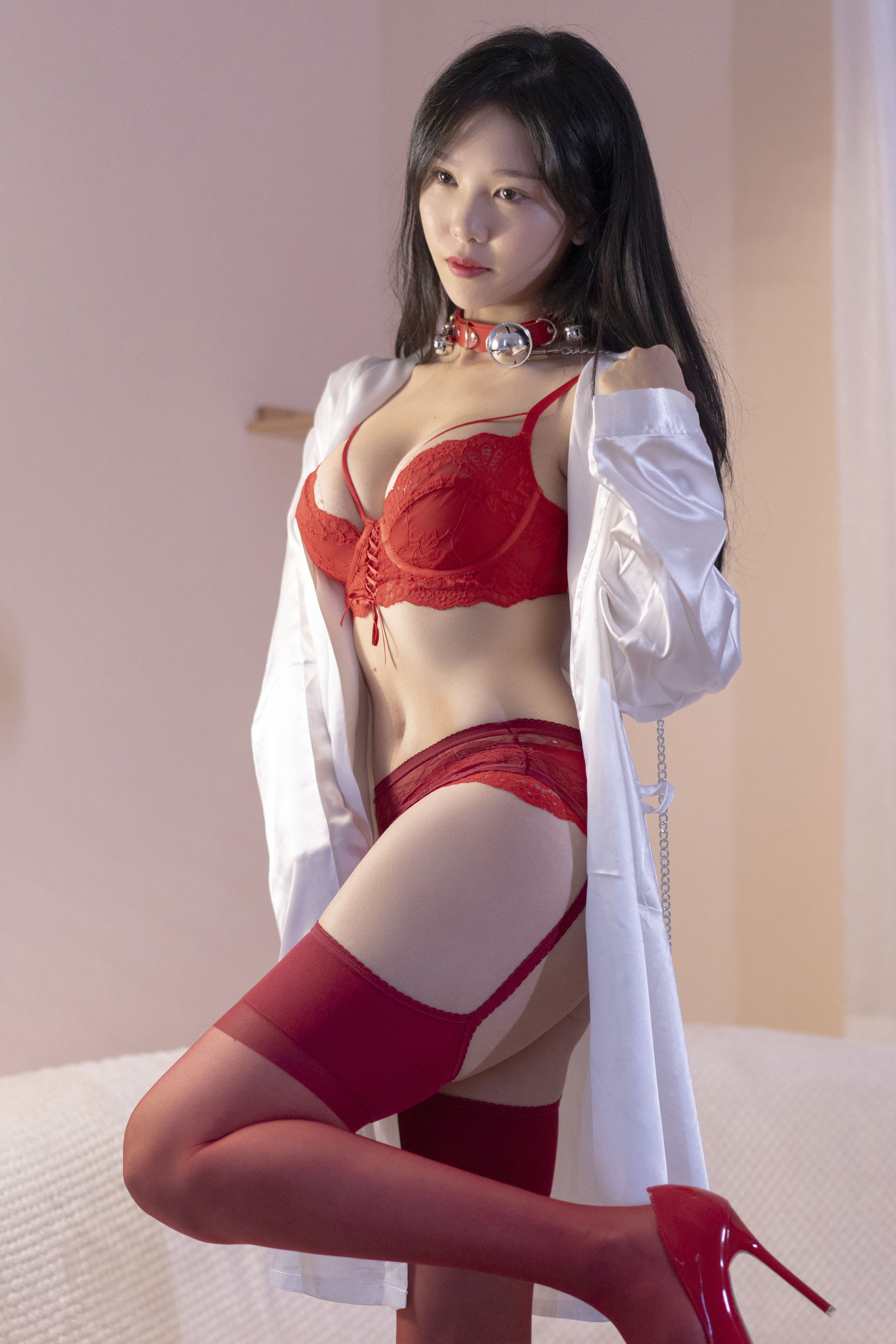 抖娘 -利世图集 - 红涩小铃铛/(84P)