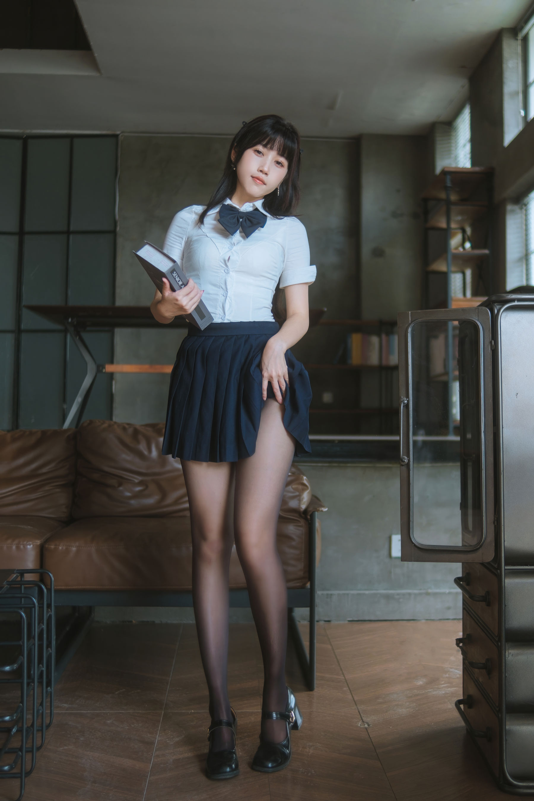 微博人气Coser 不呆猫 - JK学妹户外/(59P)