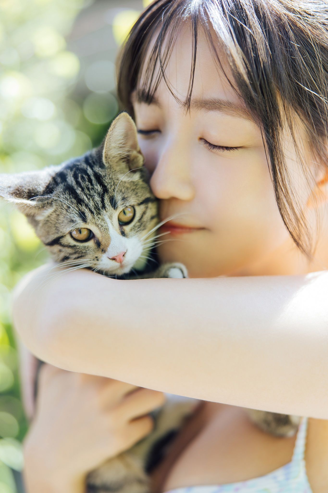 天羽希純 - 抱いてみる/(95P)