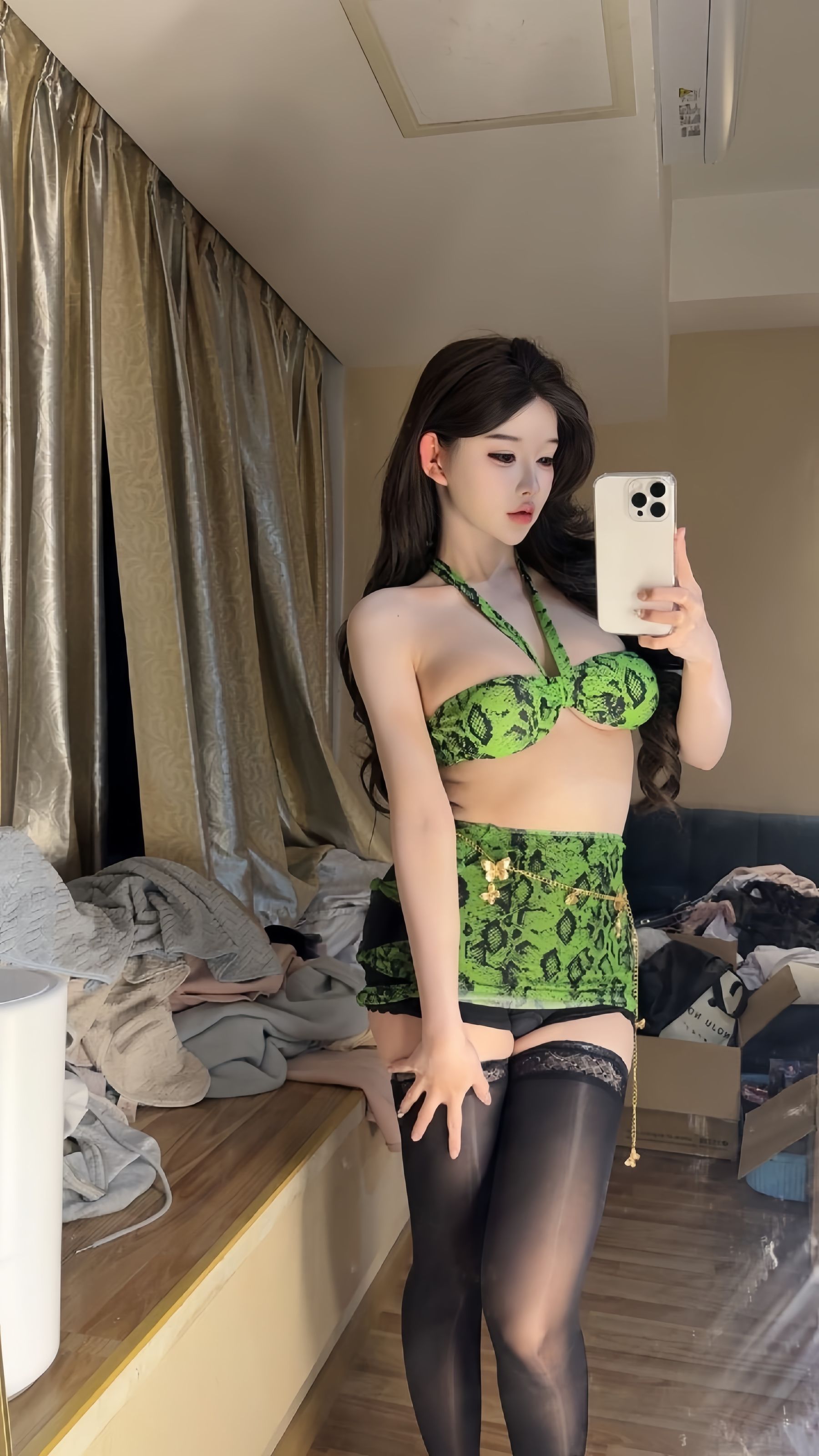 无欲无求的推土君 - 青色蛇纹/(40P)