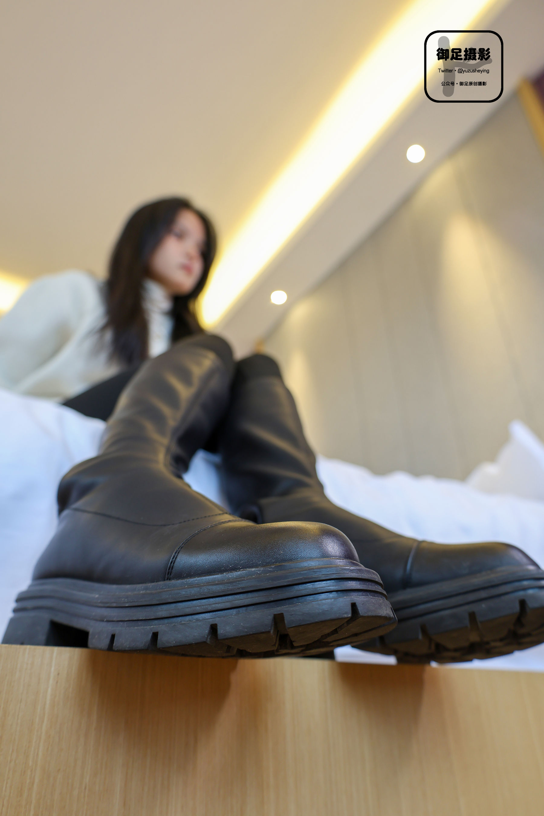御足摄影 - 长靴白袜裸足/(95P)
