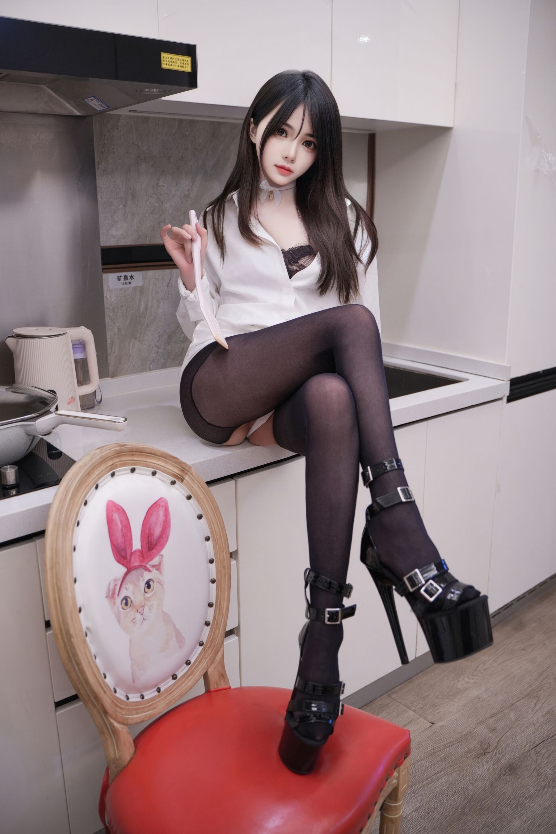 林月月 - 白衣黑丝/(65P)