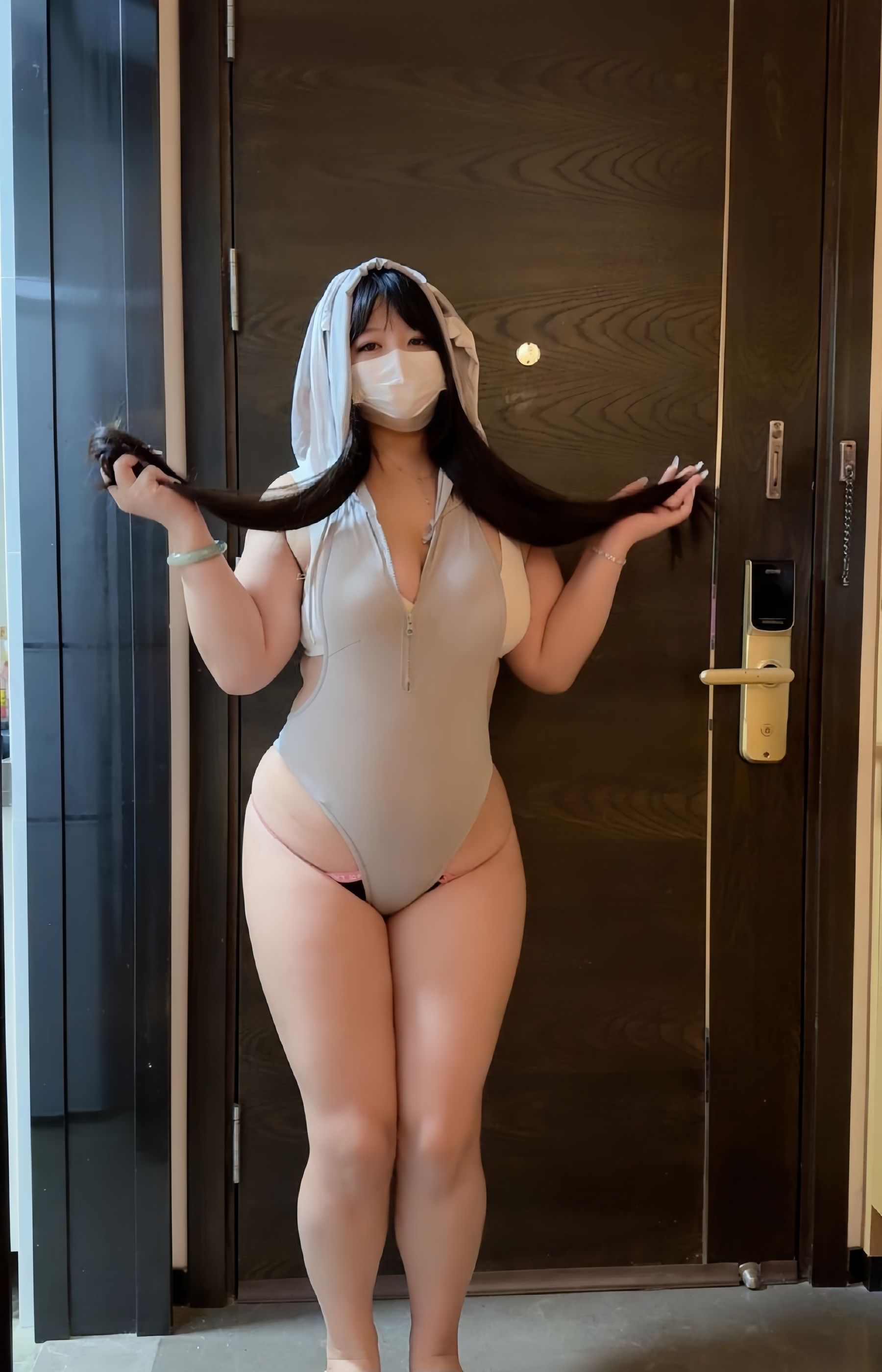 智惠姐姐 - 情趣连体粉嫩丁/(21P)