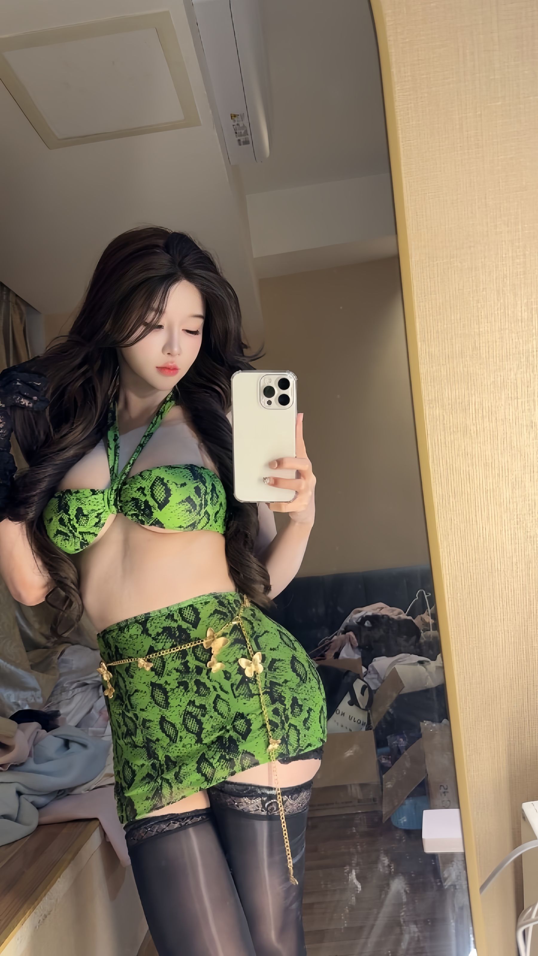 无欲无求的推土君 - 青色蛇纹/(40P)