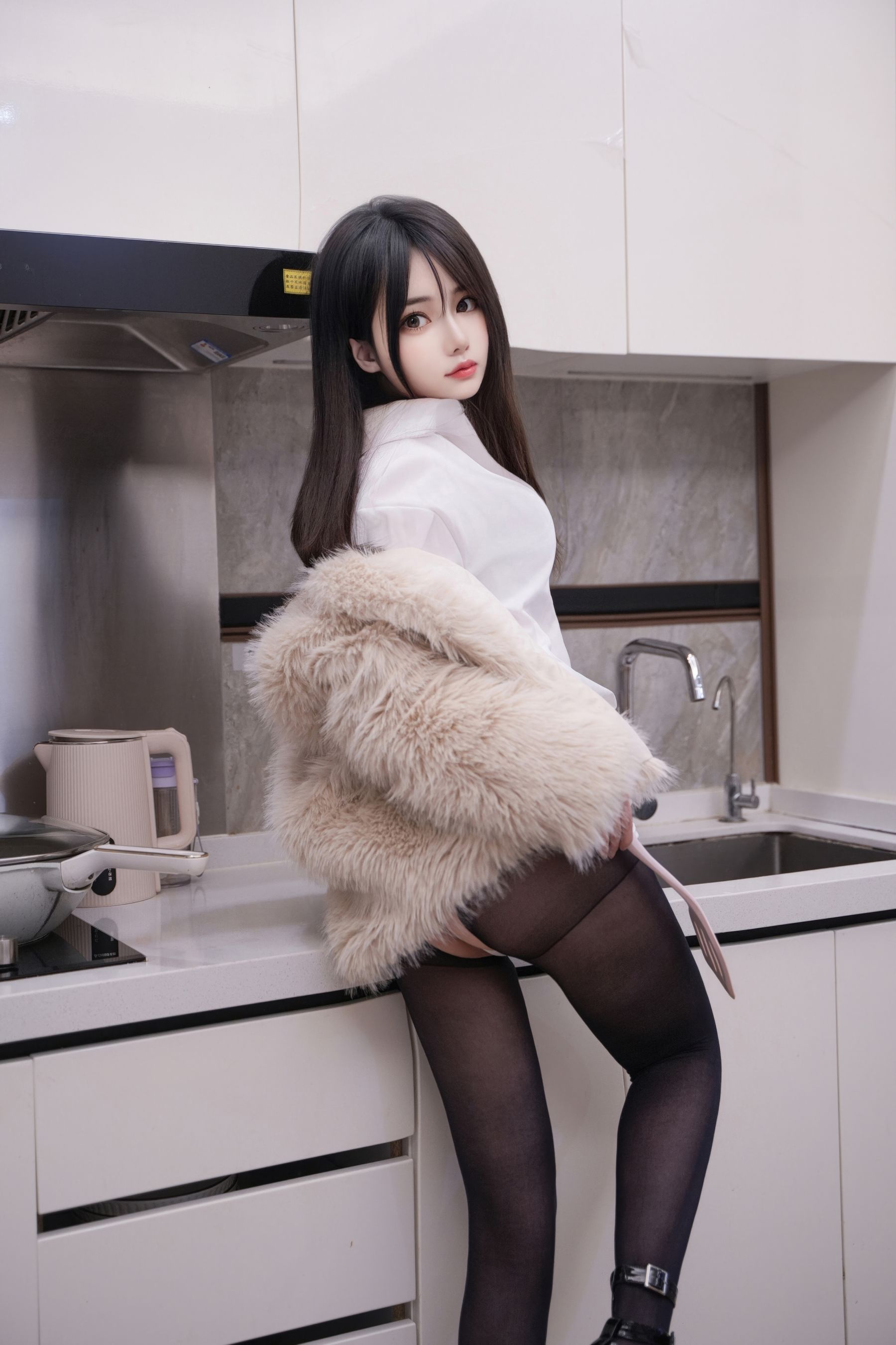 林月月 - 白衣黑丝/(65P)