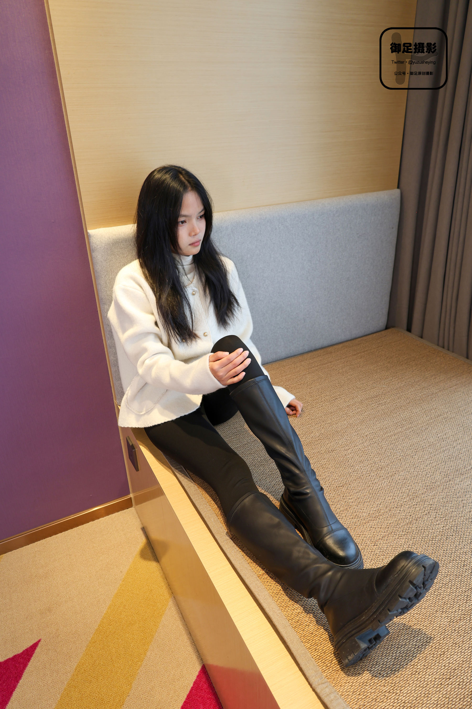 御足摄影 - 长靴白袜裸足/(95P)