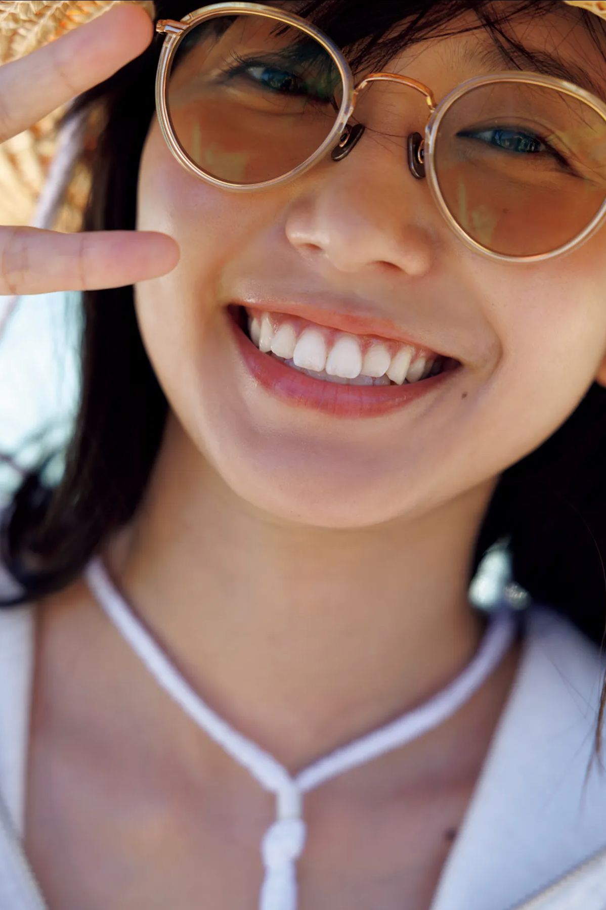 志田音々 - 優雅な挑発/(15P)