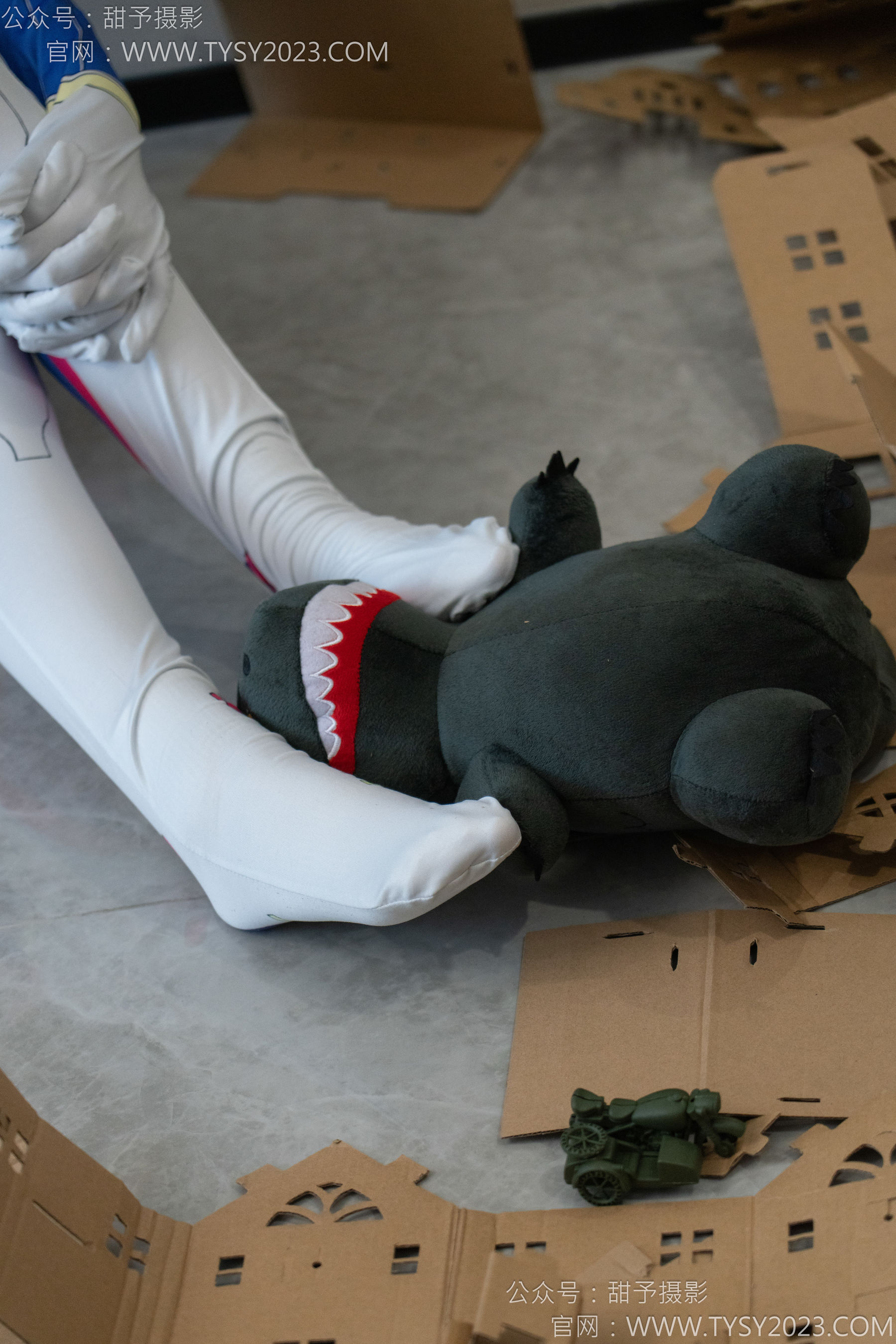 甜予摄影 No.122 璇璇 - cos连体服、小人国剧情/(130P)