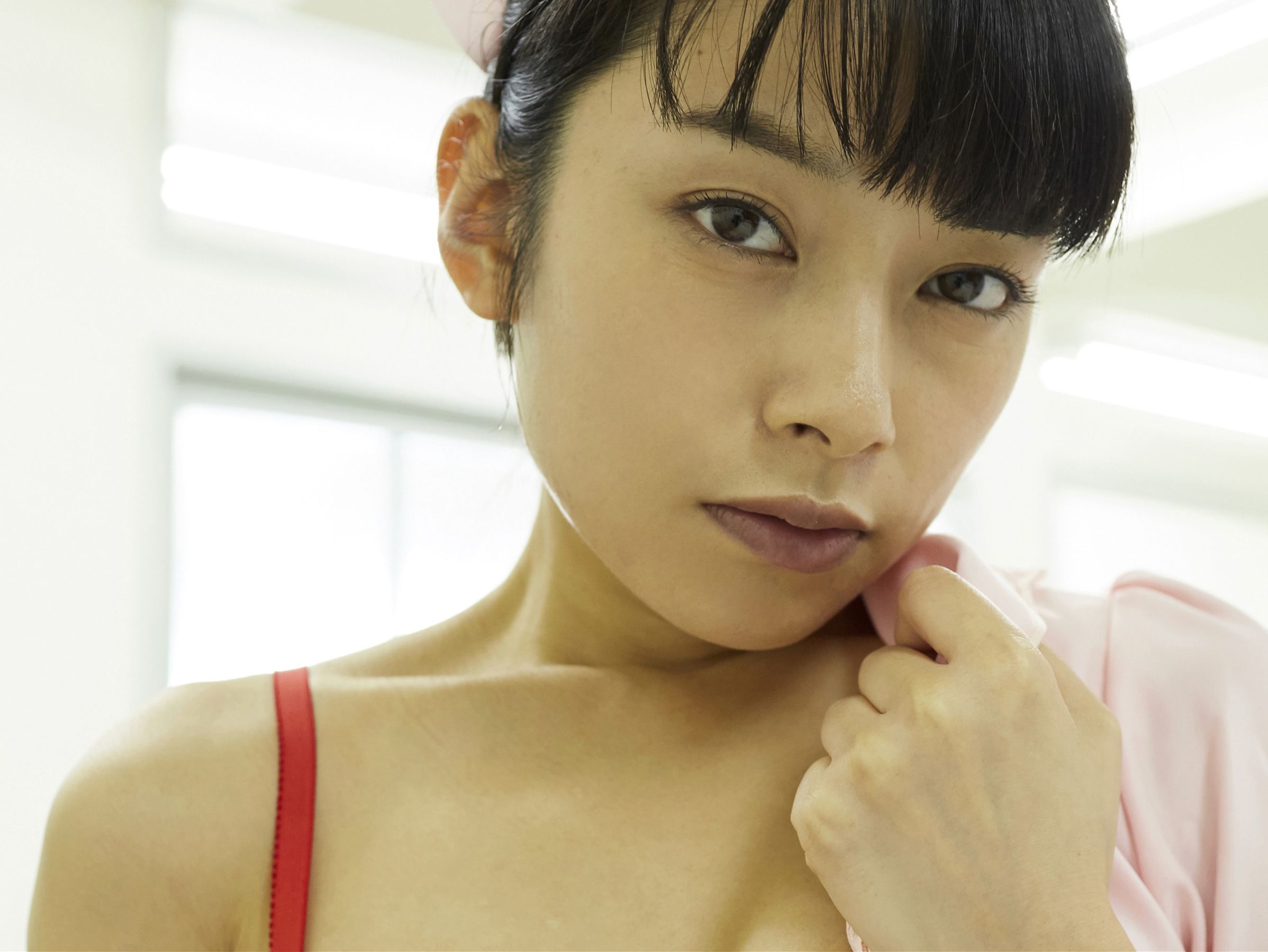 春野恵 - 抱きしめて/(47P)