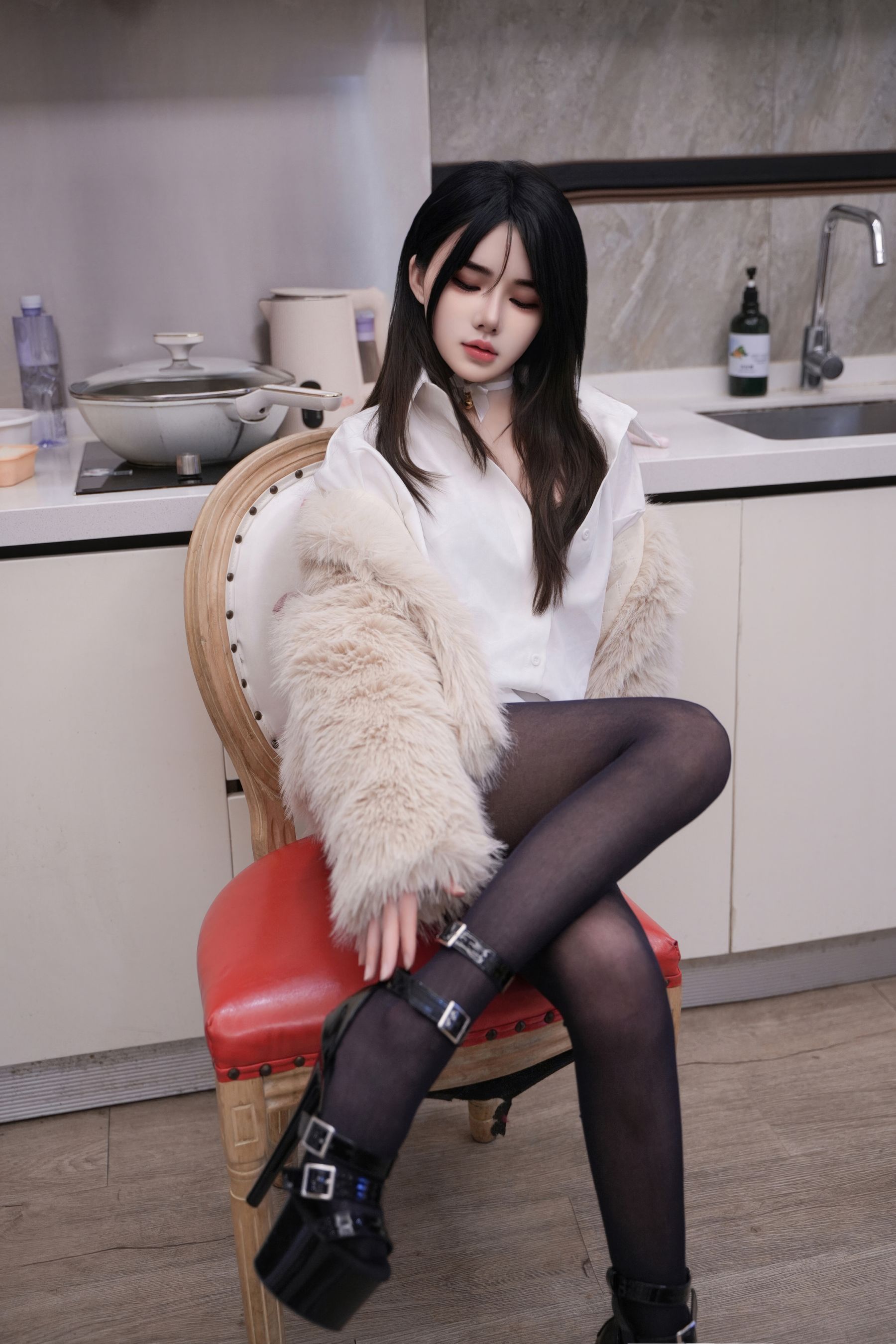 林月月 - 白衣黑丝/(65P)