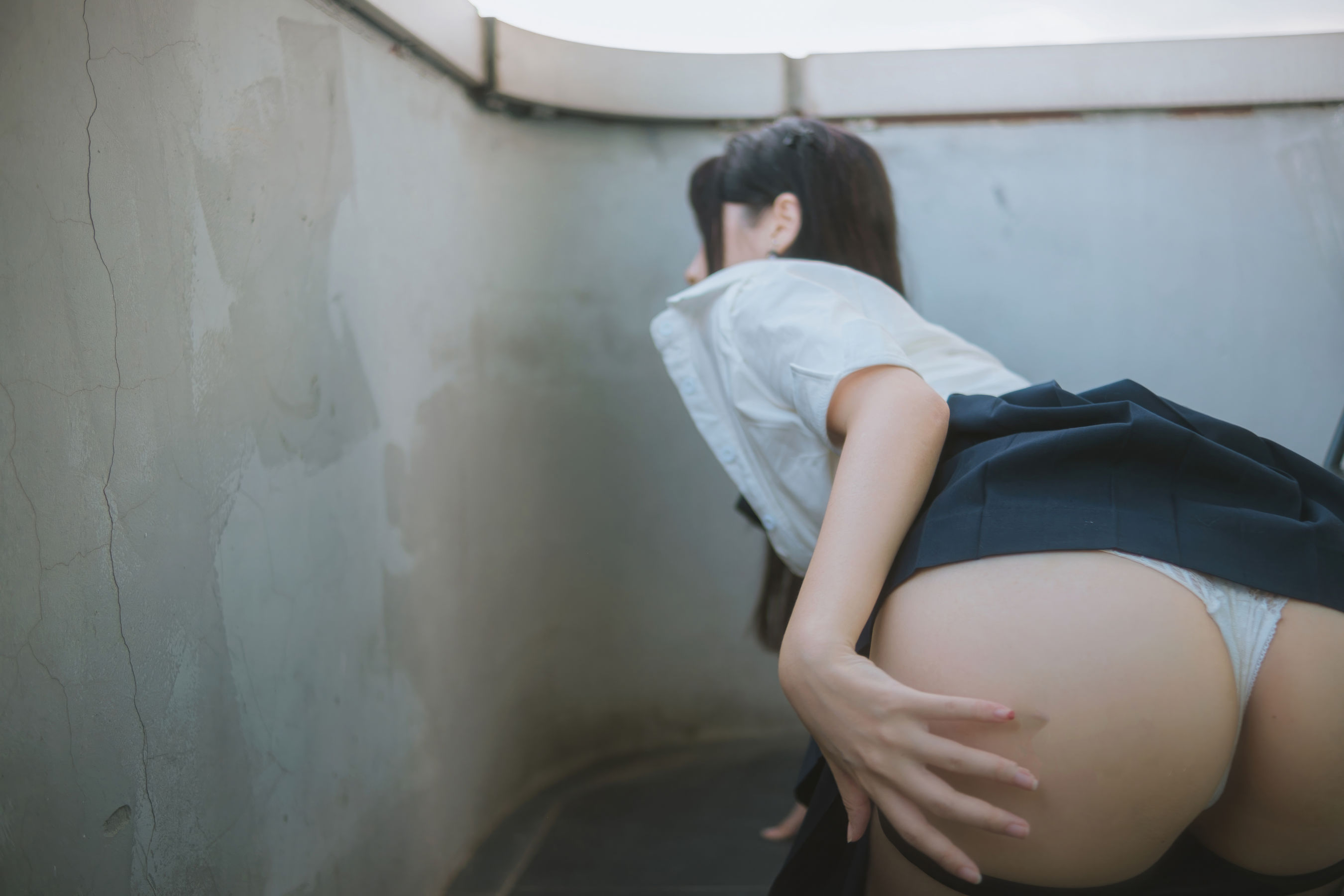 微博人气Coser 不呆猫 - JK学妹户外/(59P)