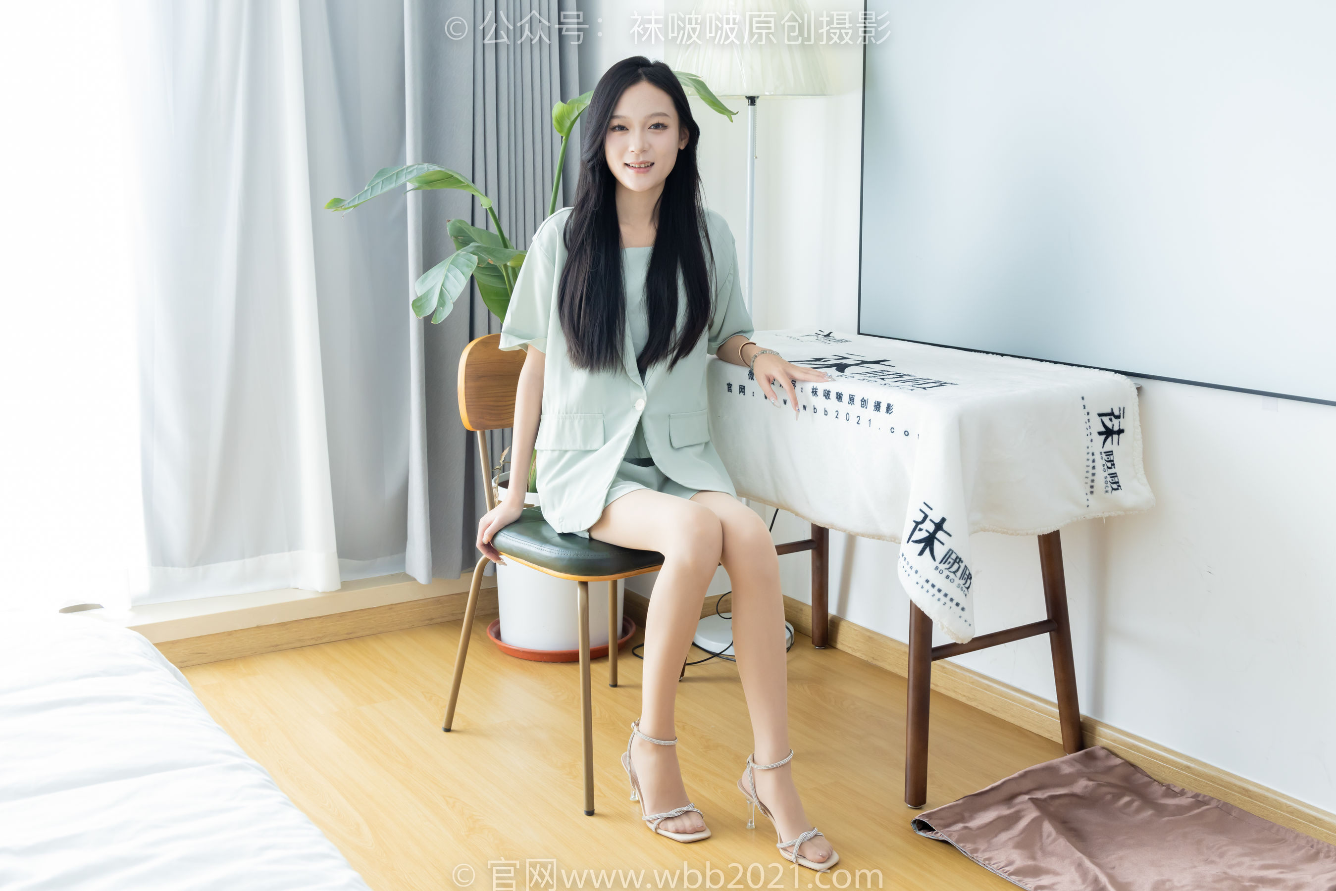 BoBoSocks袜啵啵 No.526 焦糖 - 三双高跟鞋、薄肉丝、裸足/(145P)