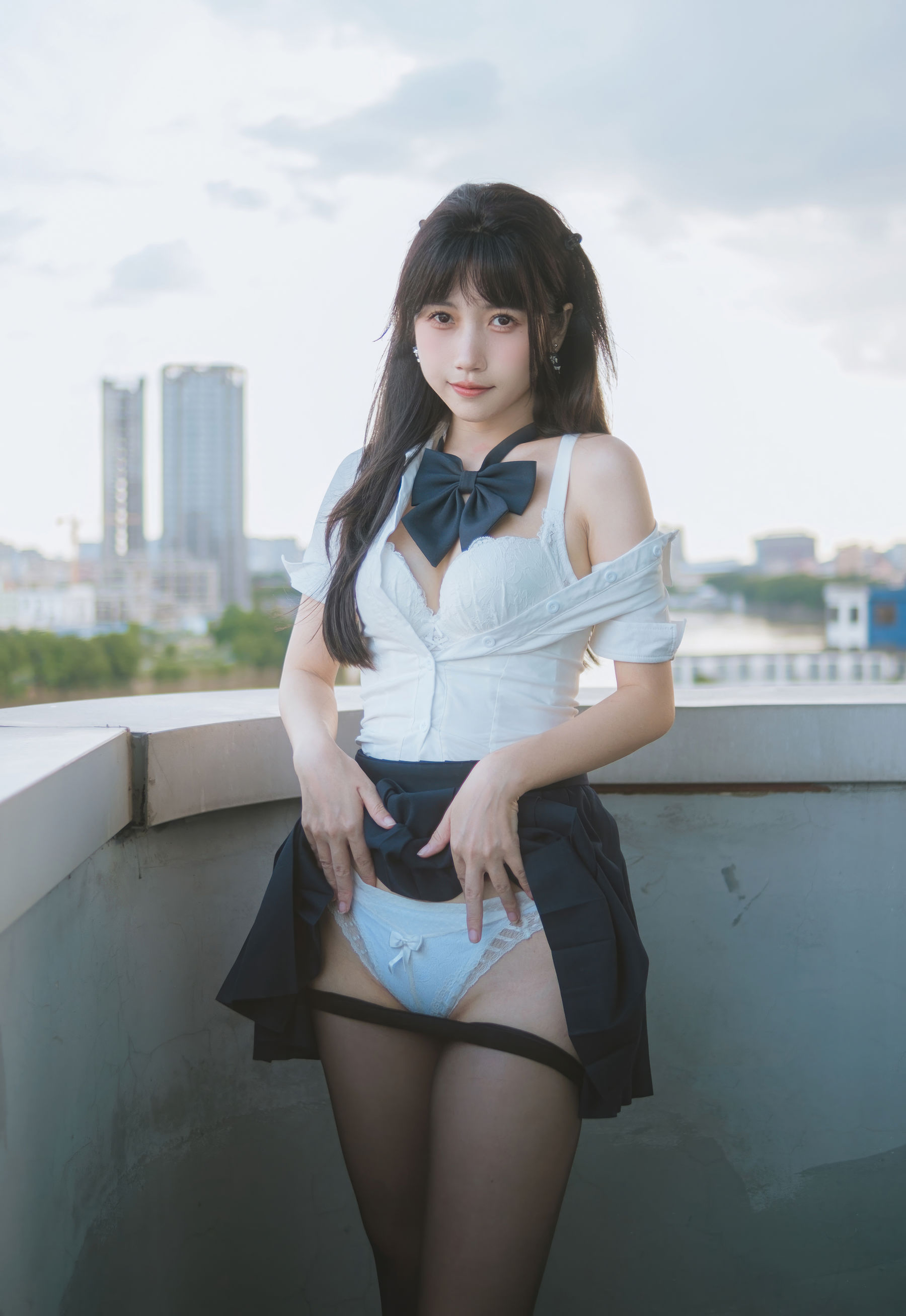 微博人气Coser 不呆猫 - JK学妹户外/(59P)