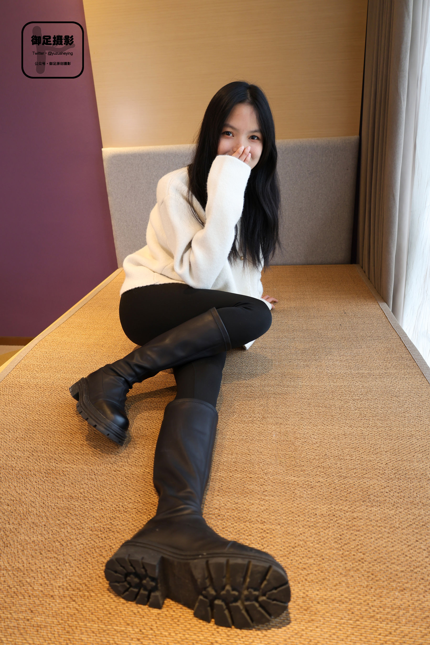 御足摄影 - 长靴白袜裸足/(95P)