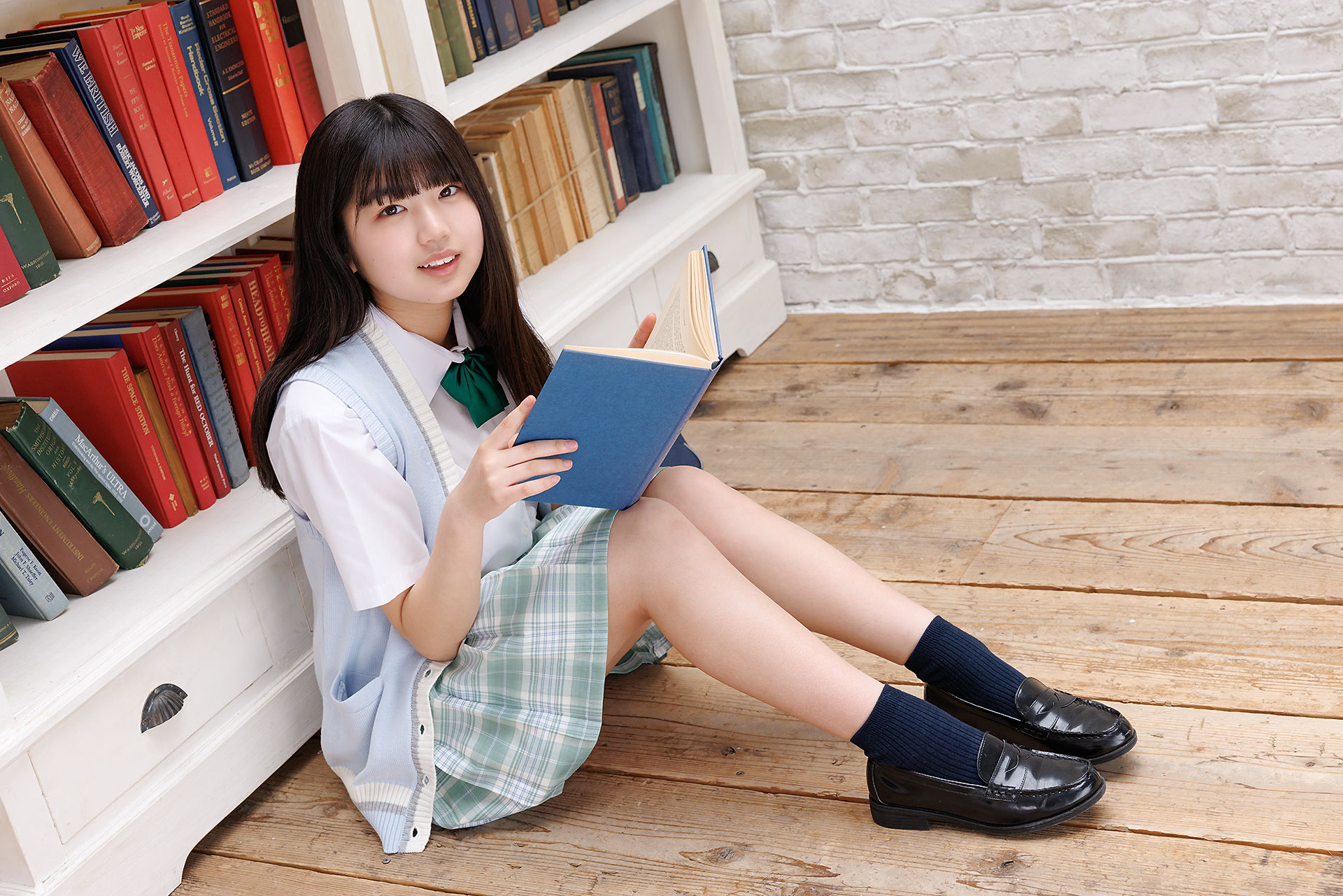 [Minisuka.tv] Haku Fumitsuki 文月珀 - Regular Gallery Set 1.01/(30P)