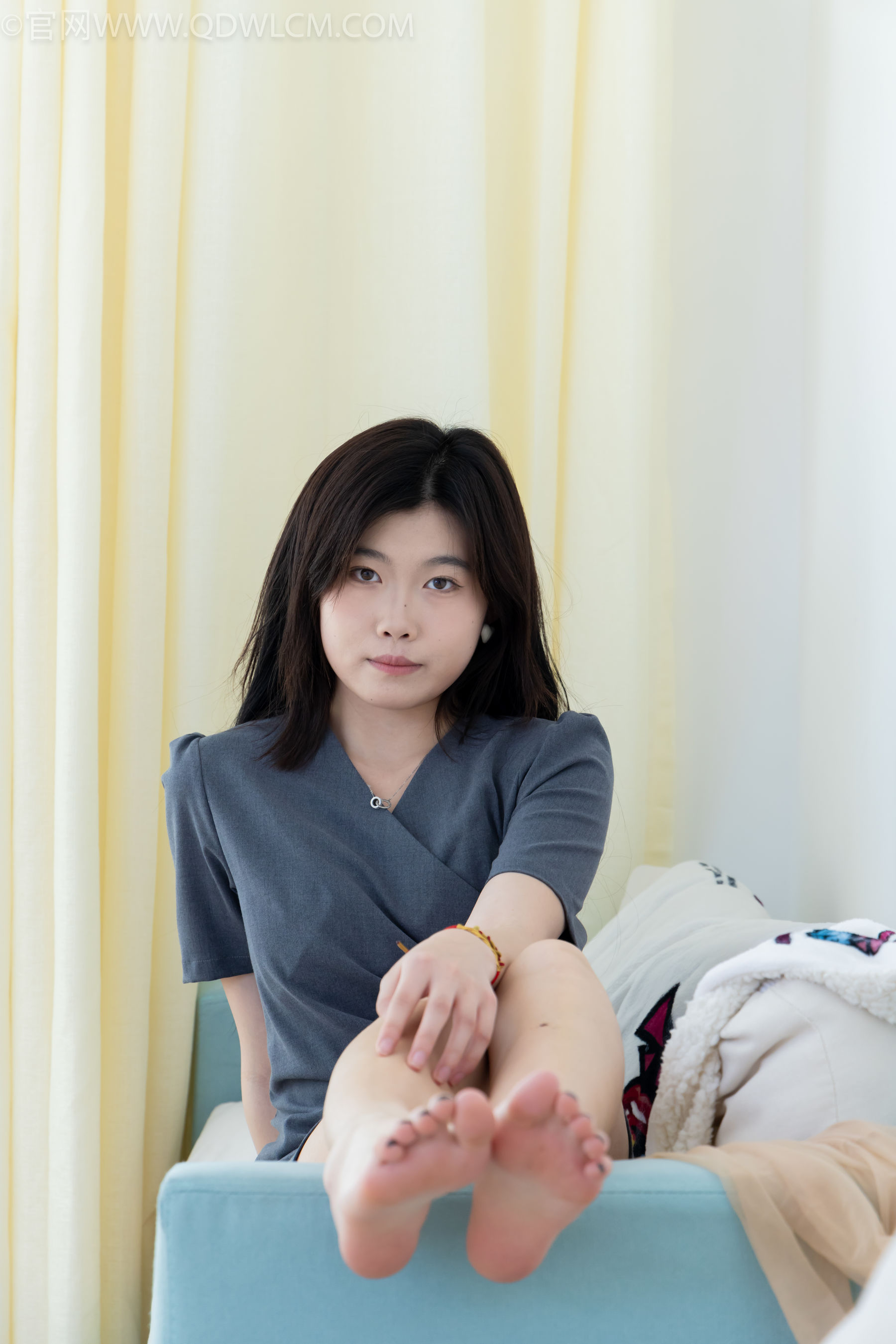 物恋传媒 No.2336 樱桃 - 三双高跟鞋、薄肉丝、裸足/(164P)