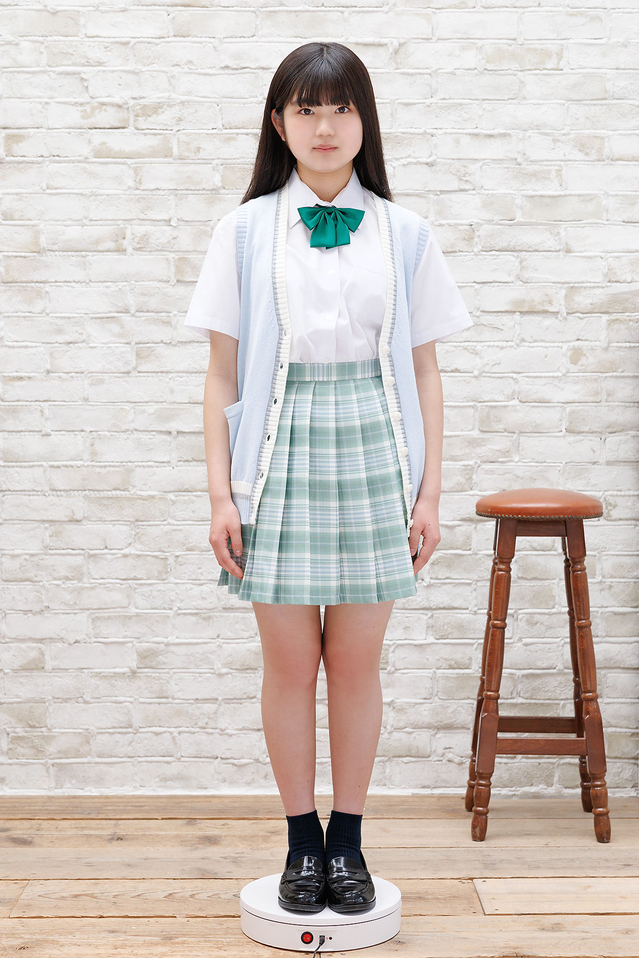 [Minisuka.tv] Haku Fumitsuki 文月珀 - Regular Gallery Set 1.01/(30P)