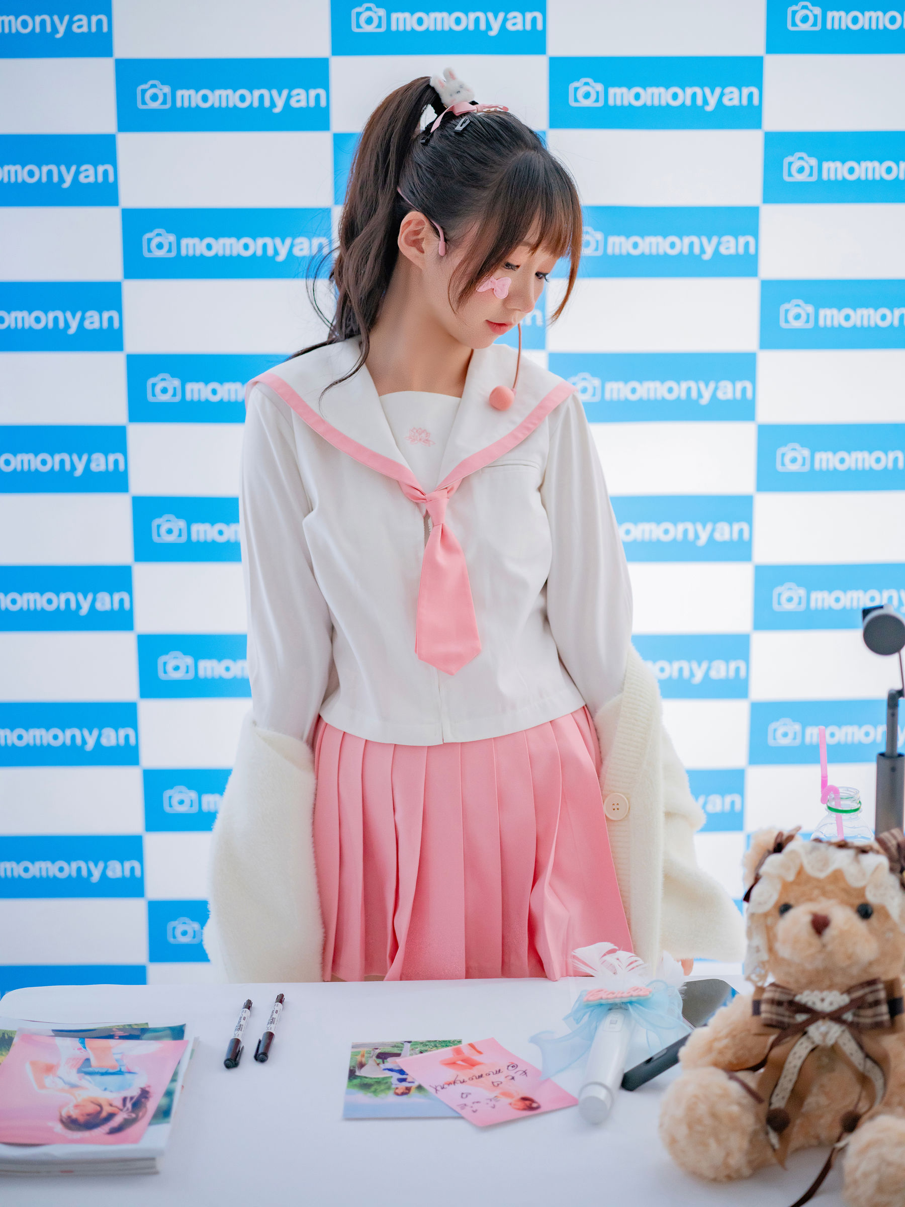 NAGISA魔物喵 - ビキニアイドルのサイン会/(182P)