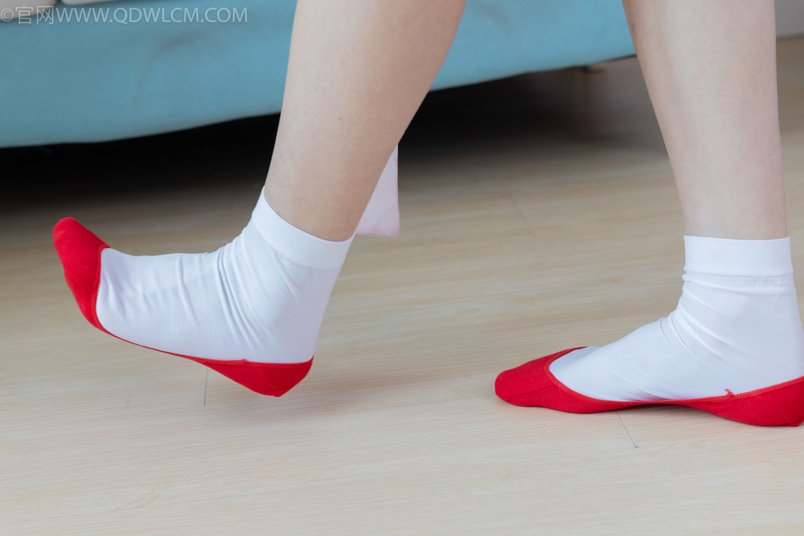 物恋传媒 No.2328 绒绒 - 汉服、布鞋、白棉袜、红色船袜/(174P)