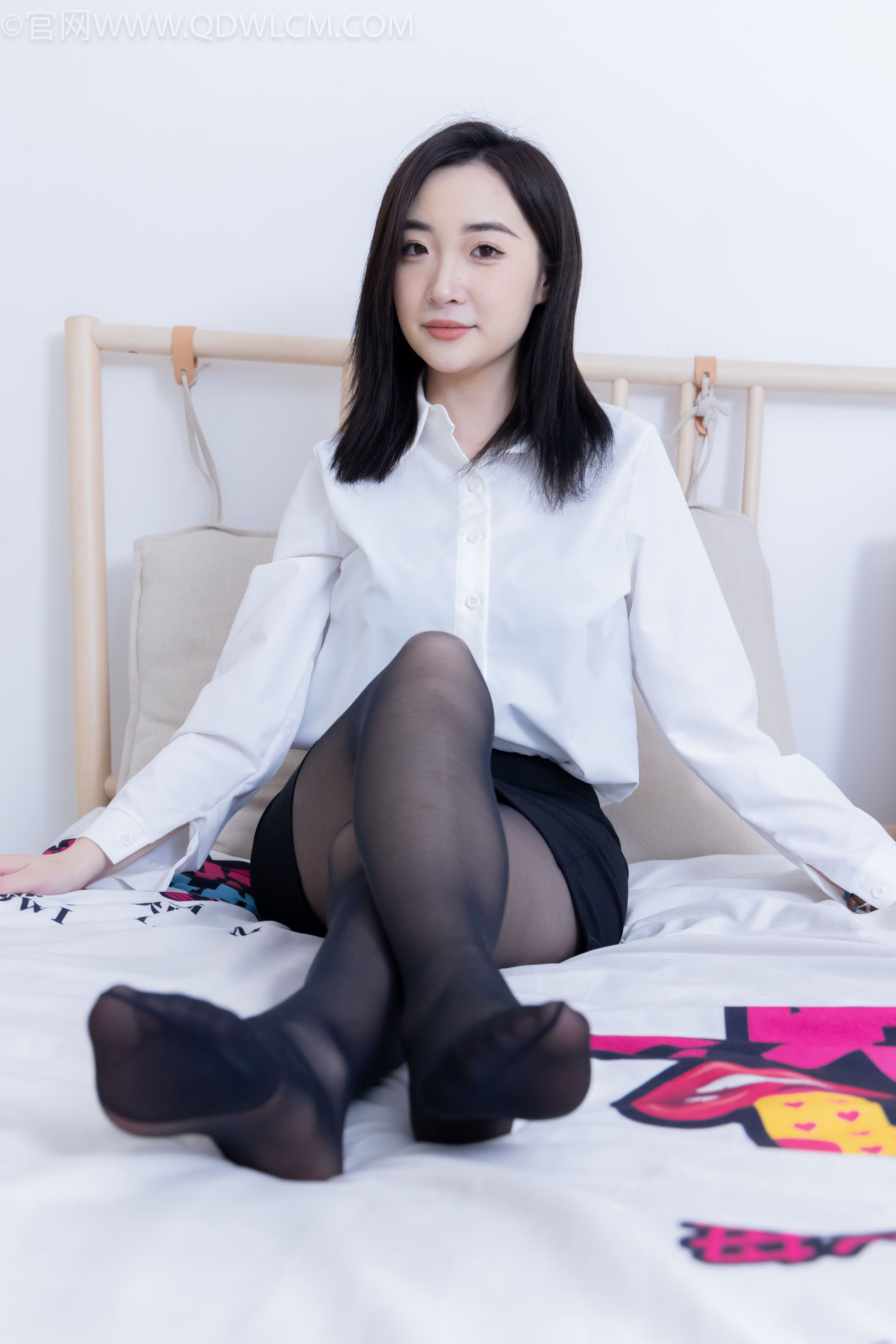 物恋传媒 No.2333 恬恬 - 长靴、薄黑丝、长靴/(236P)