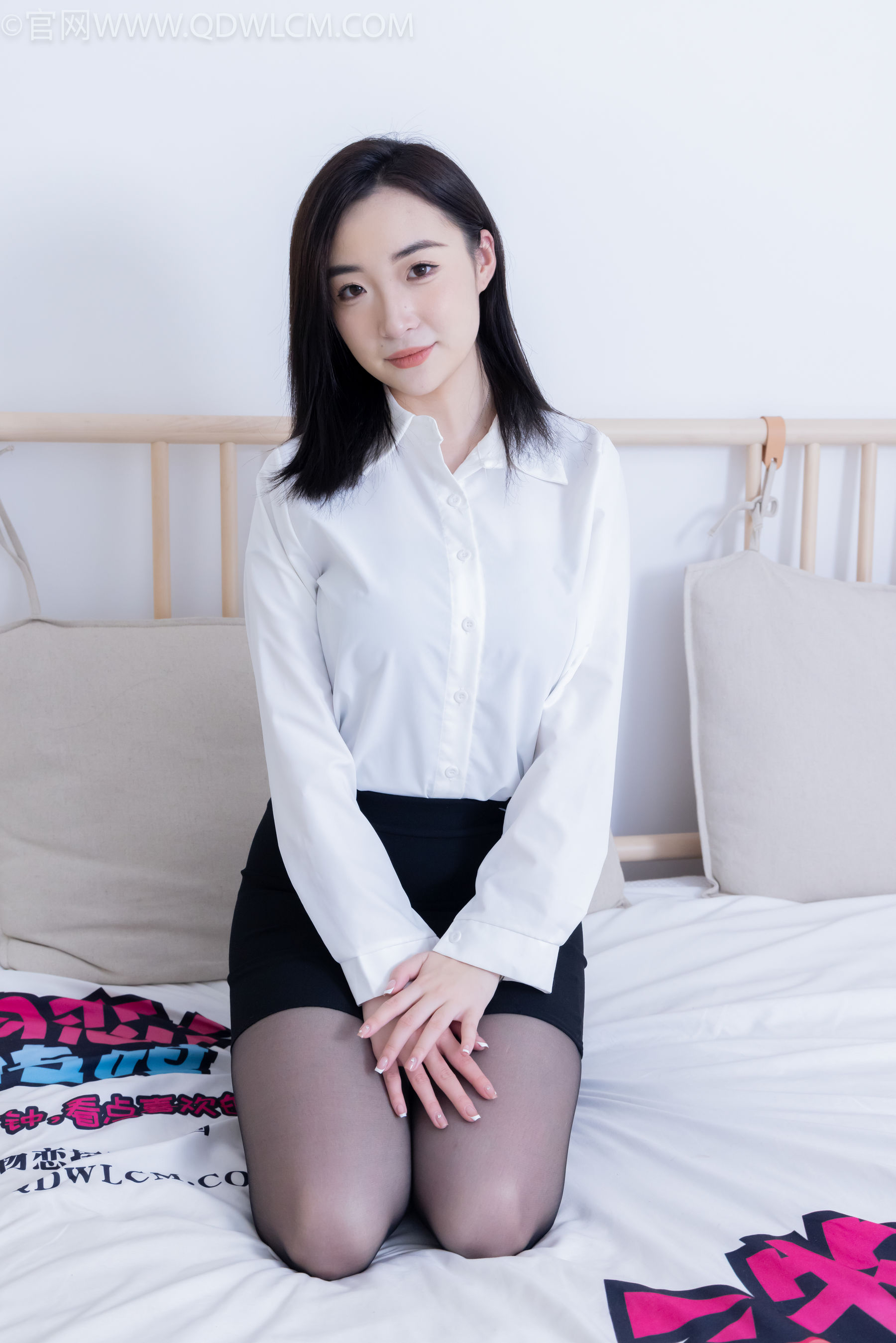 物恋传媒 No.2333 恬恬 - 长靴、薄黑丝、长靴/(236P)