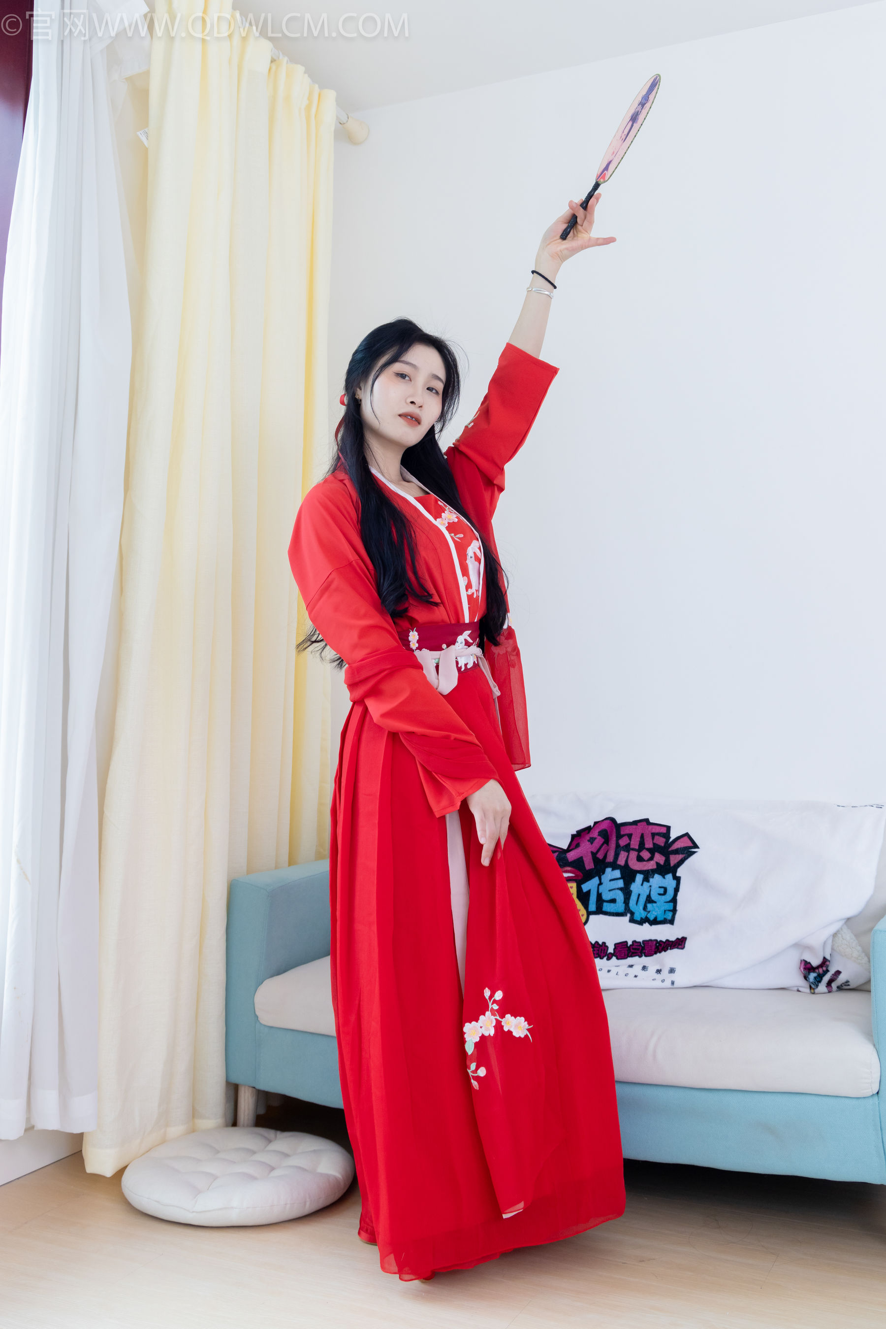 物恋传媒 No.2328 绒绒 - 汉服、布鞋、白棉袜、红色船袜/(174P)