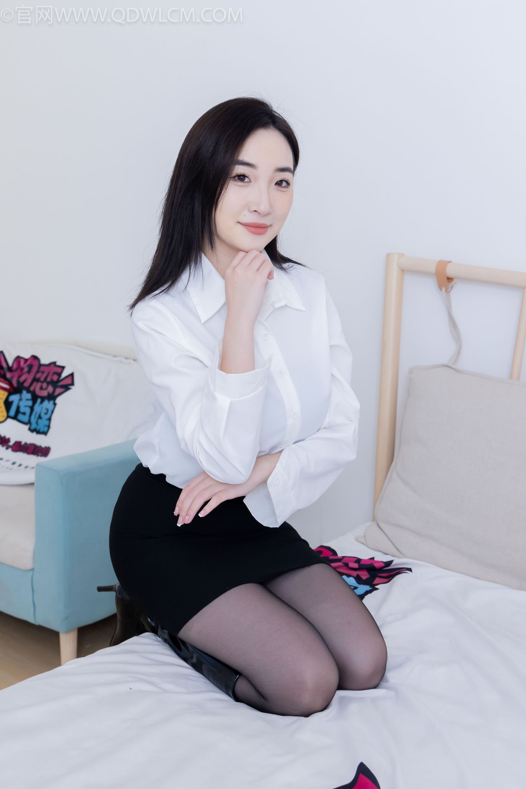 物恋传媒 No.2333 恬恬 - 长靴、薄黑丝、长靴/(236P)