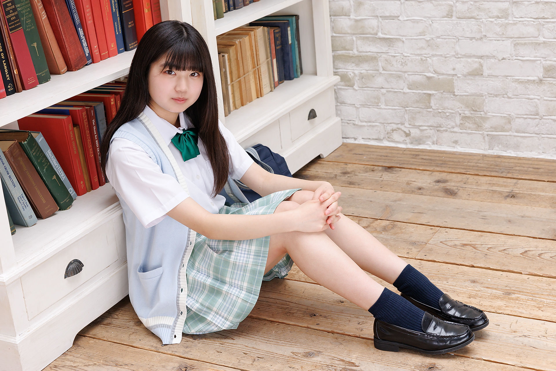 [Minisuka.tv] Haku Fumitsuki 文月珀 - Regular Gallery Set 1.01/(30P)