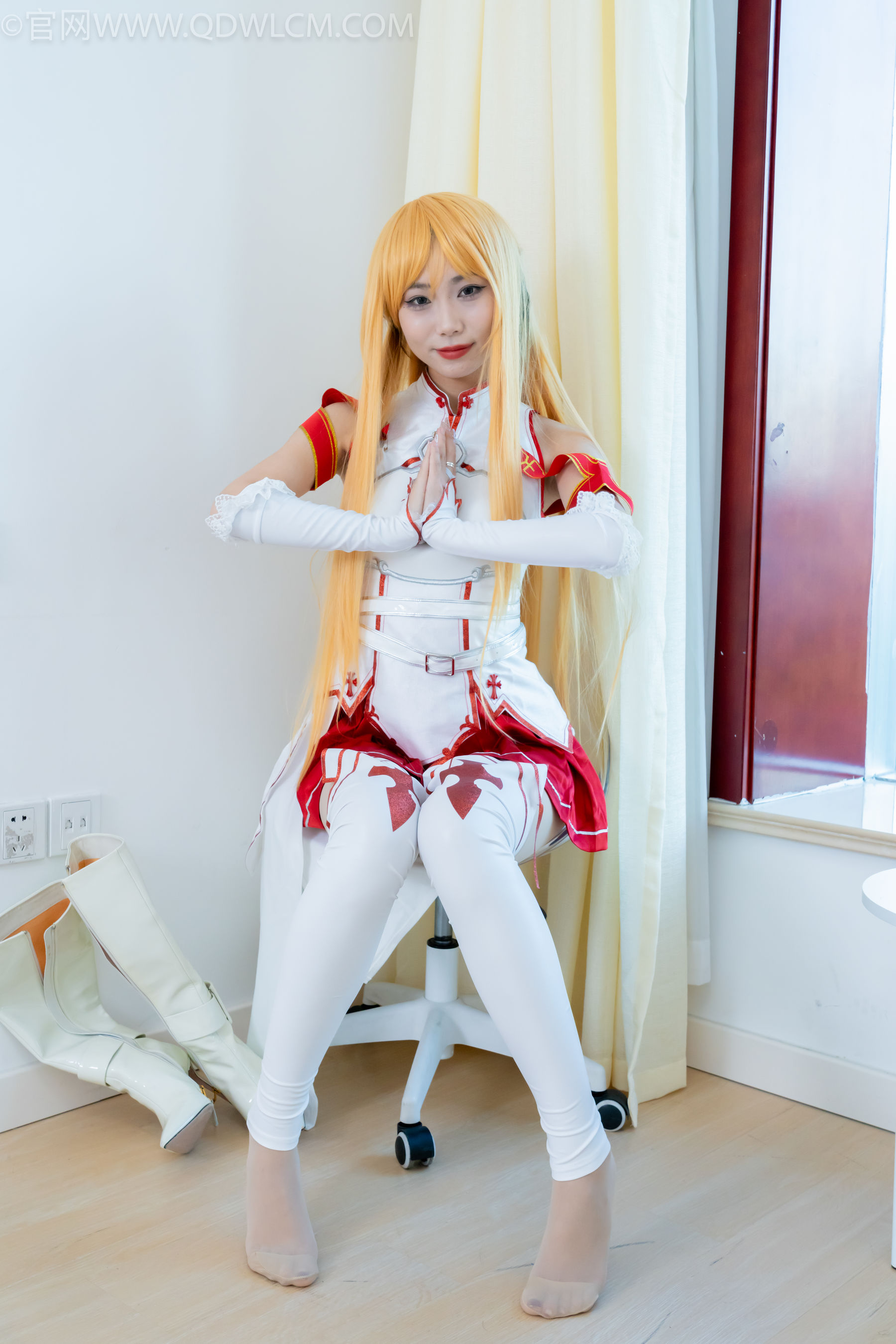 物恋传媒 No.2340 泡泡 - cos亚丝娜、长靴、袜套、薄肉丝/(156P)