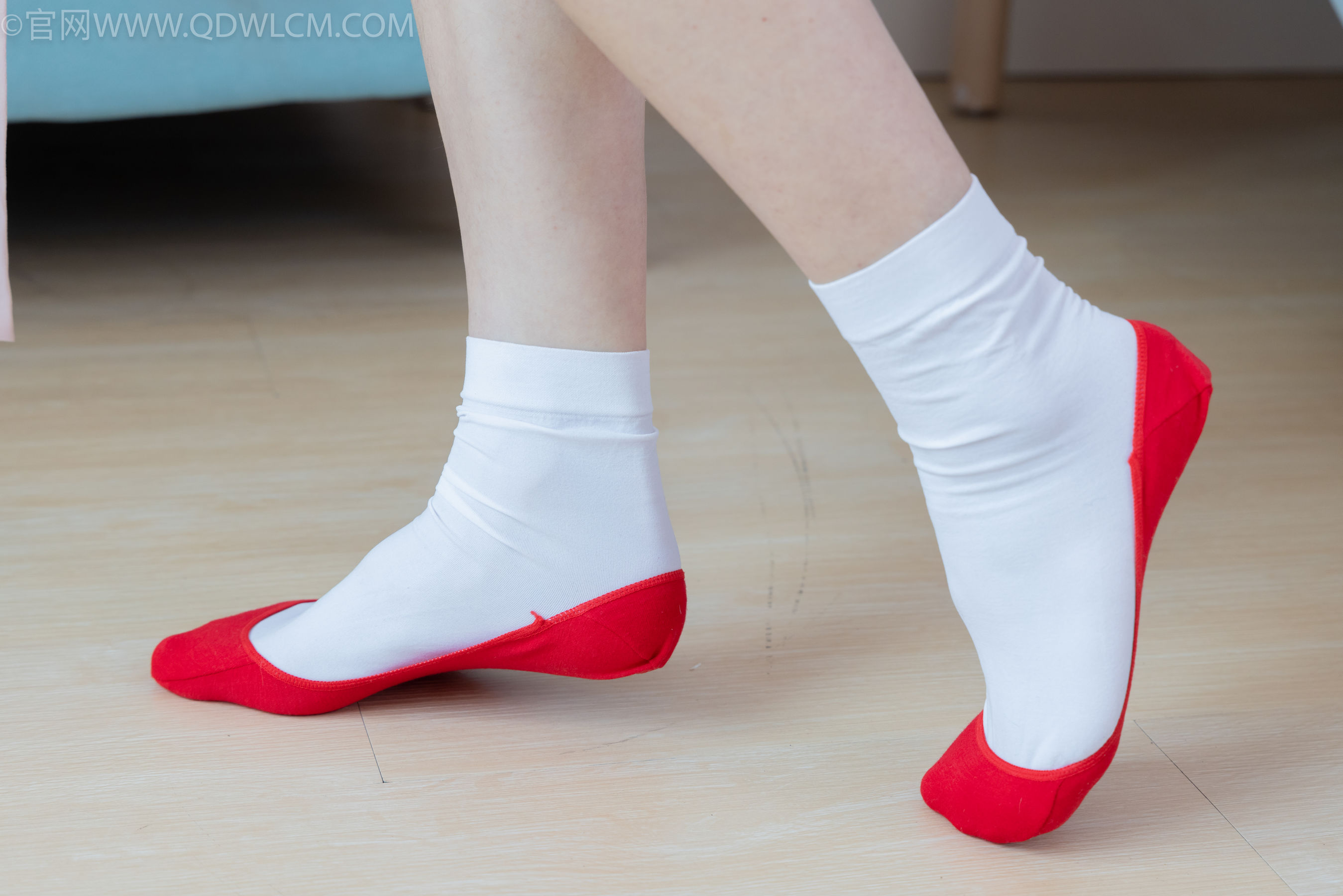 物恋传媒 No.2328 绒绒 - 汉服、布鞋、白棉袜、红色船袜/(174P)