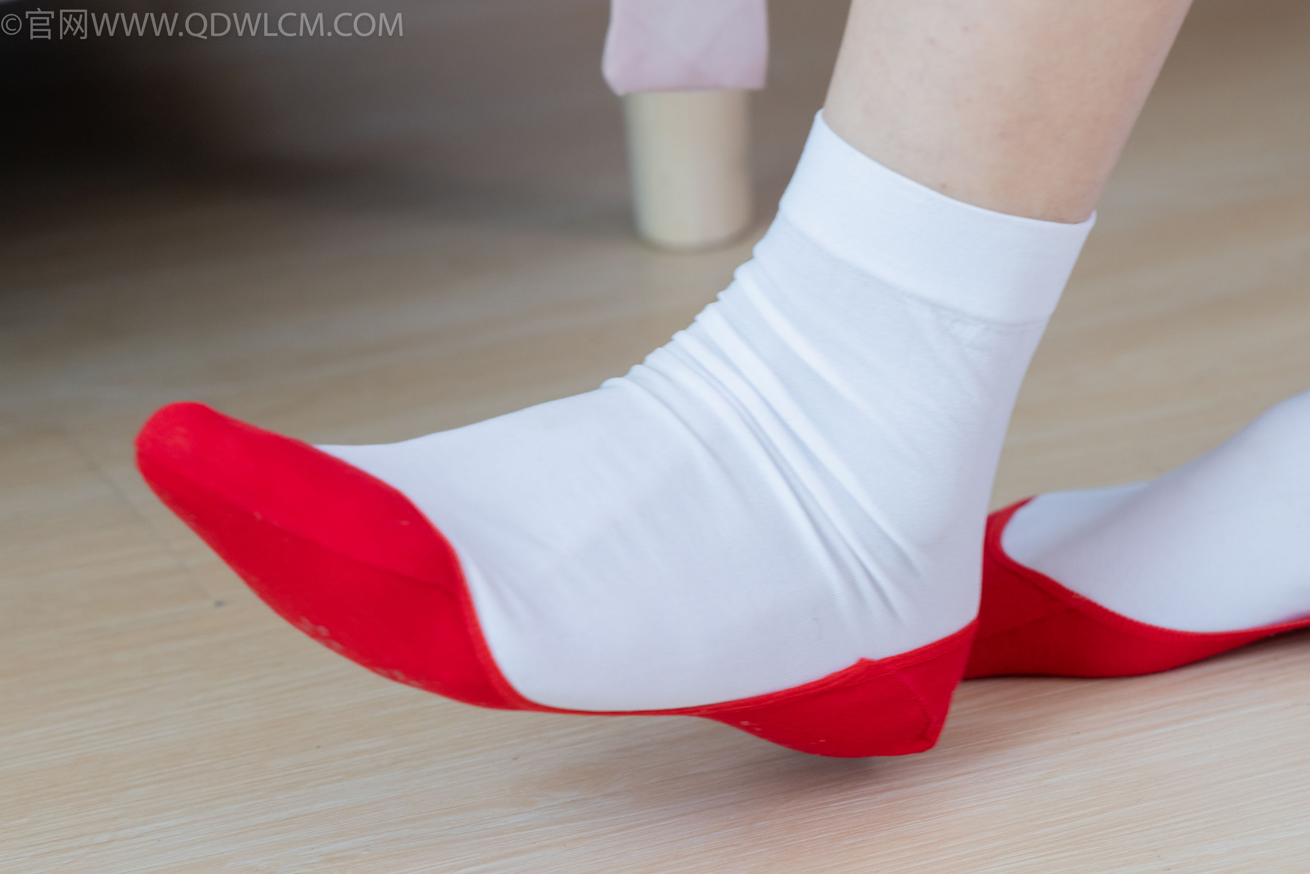 物恋传媒 No.2328 绒绒 - 汉服、布鞋、白棉袜、红色船袜/(174P)