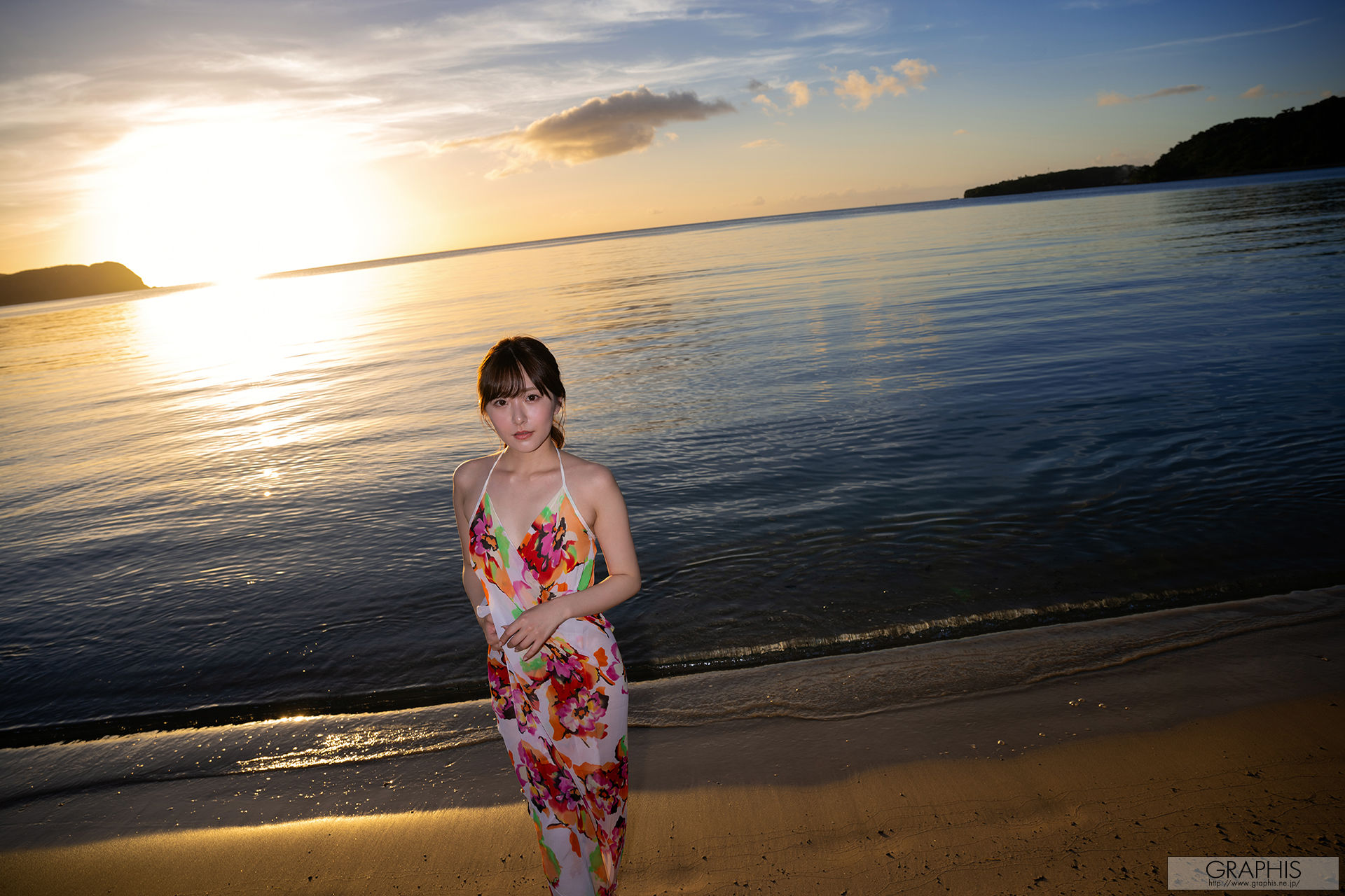 [Graphis Gals] NO.562 Hikari Aozora 青空ひかり Smoothly/(83P)