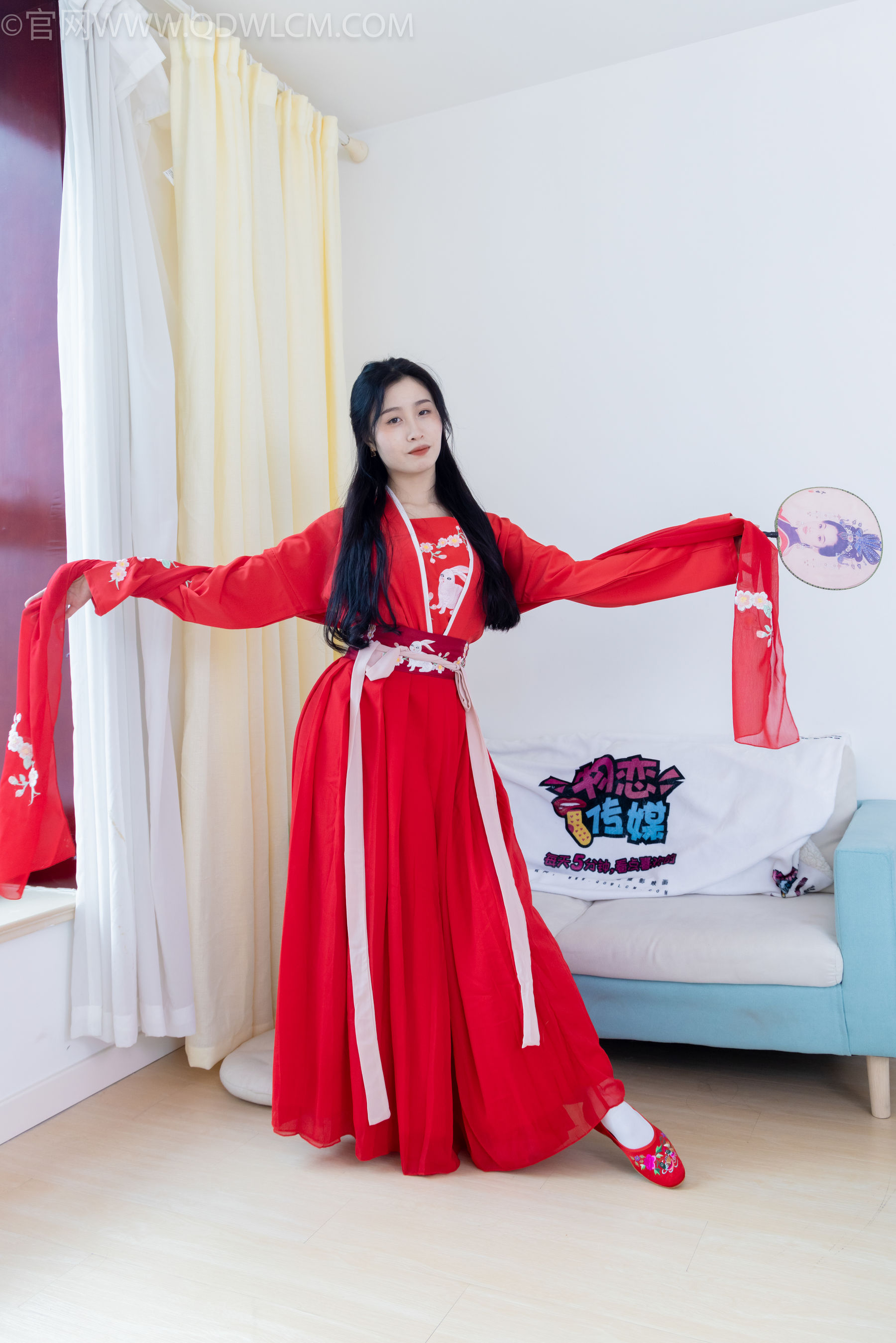 物恋传媒 No.2328 绒绒 - 汉服、布鞋、白棉袜、红色船袜/(174P)