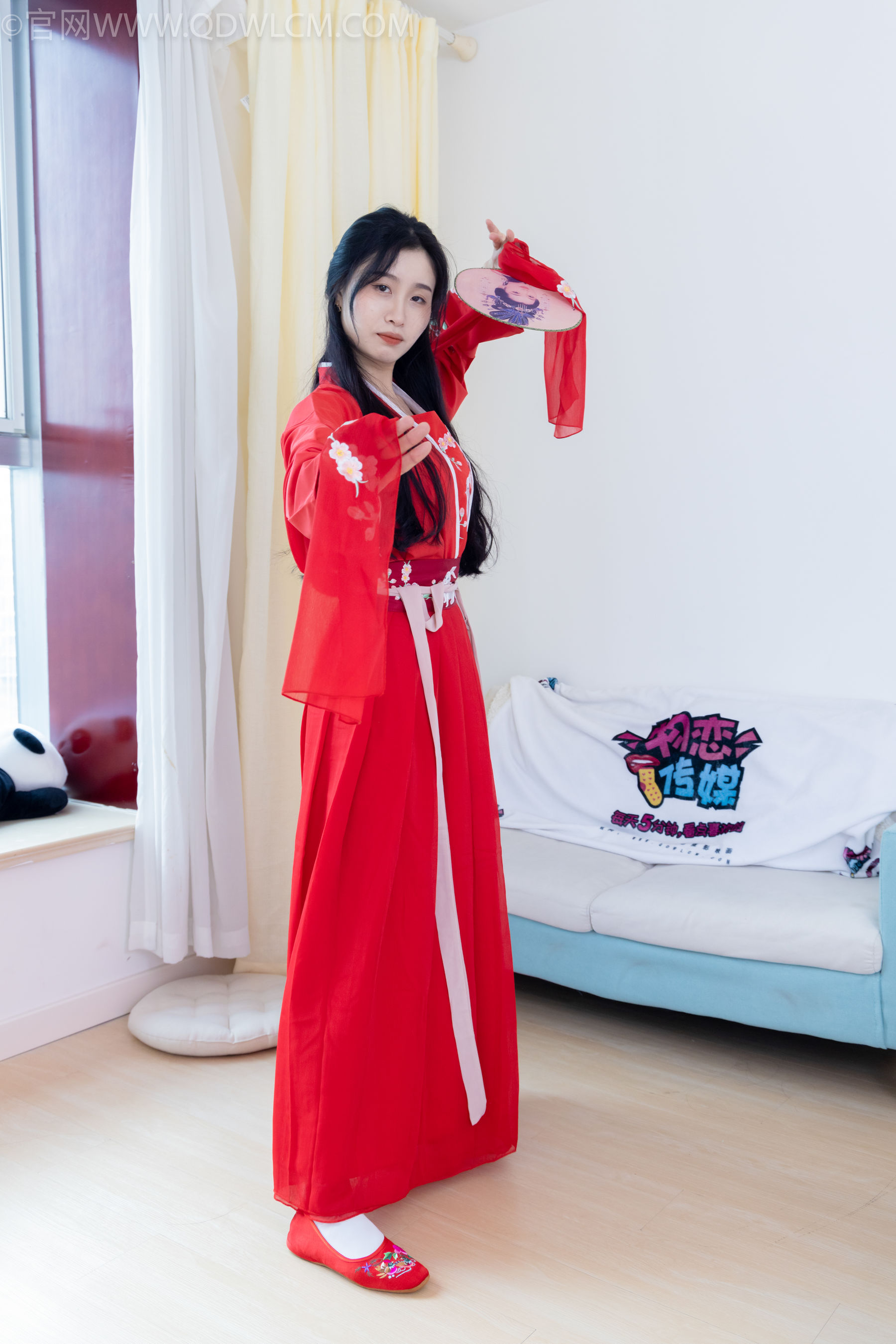 物恋传媒 No.2328 绒绒 - 汉服、布鞋、白棉袜、红色船袜/(174P)