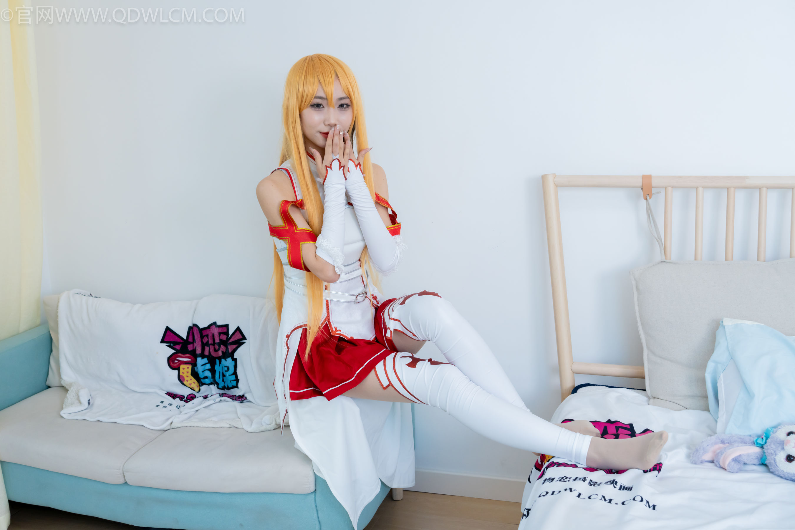 物恋传媒 No.2340 泡泡 - cos亚丝娜、长靴、袜套、薄肉丝/(156P)