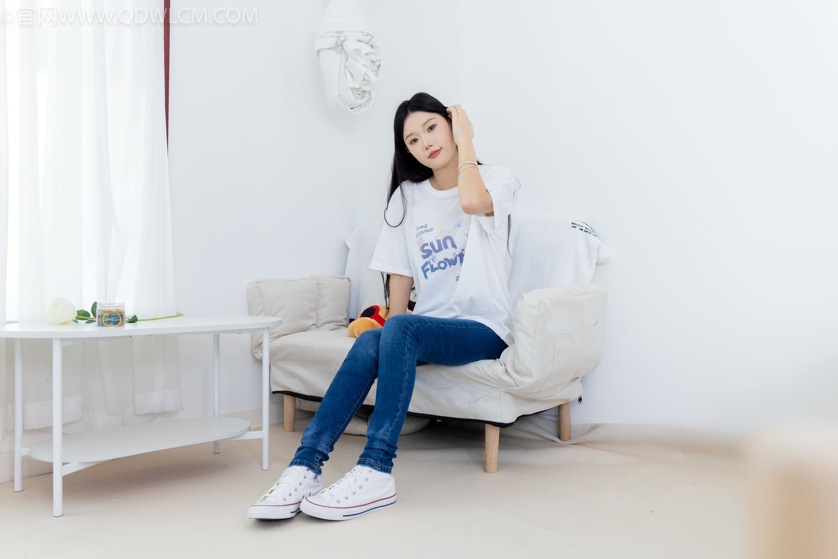 物恋传媒 No.2329 小竹 - 帆布鞋、白船袜、肚子疼揉肚子剧情/(158P)