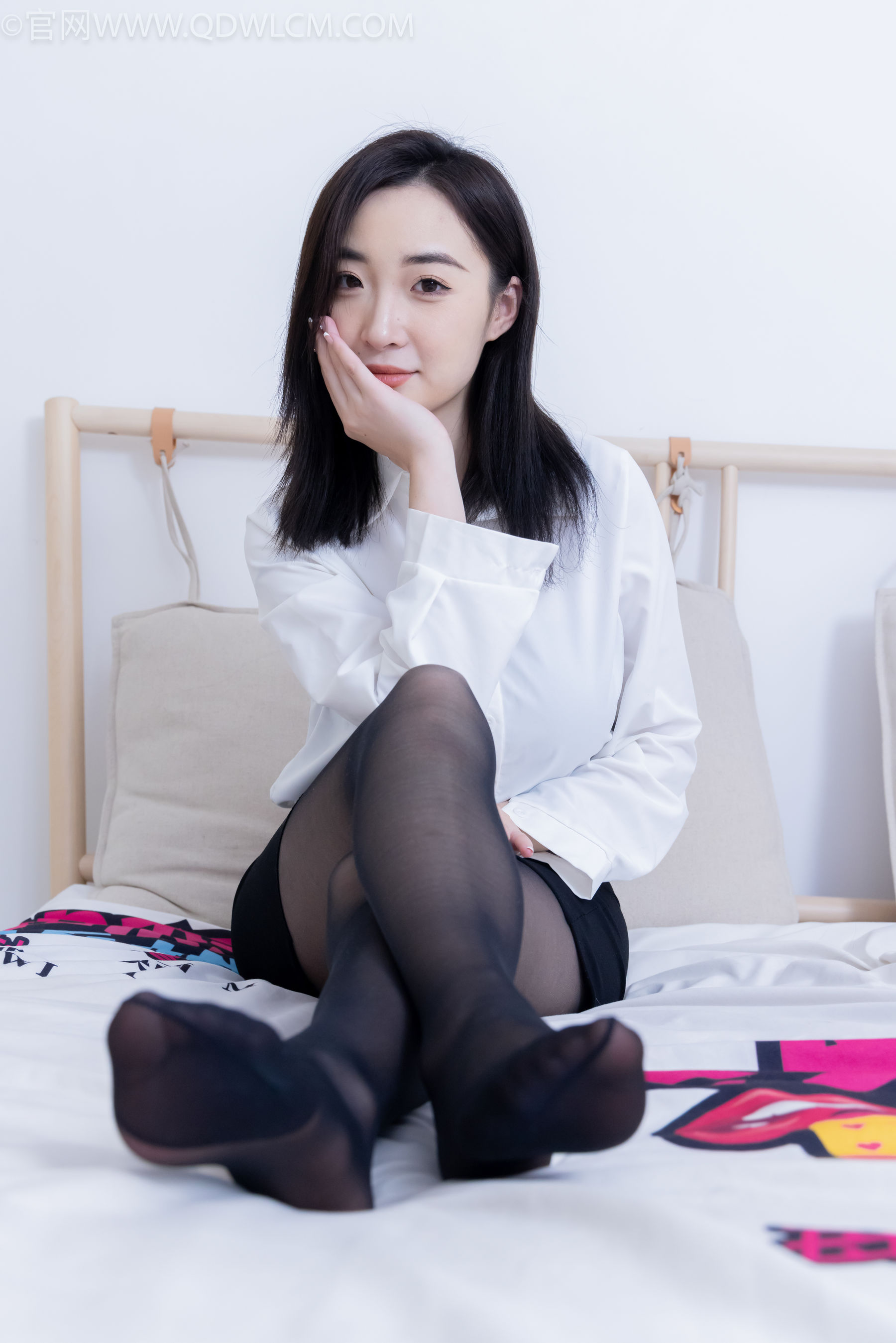 物恋传媒 No.2333 恬恬 - 长靴、薄黑丝、长靴/(236P)