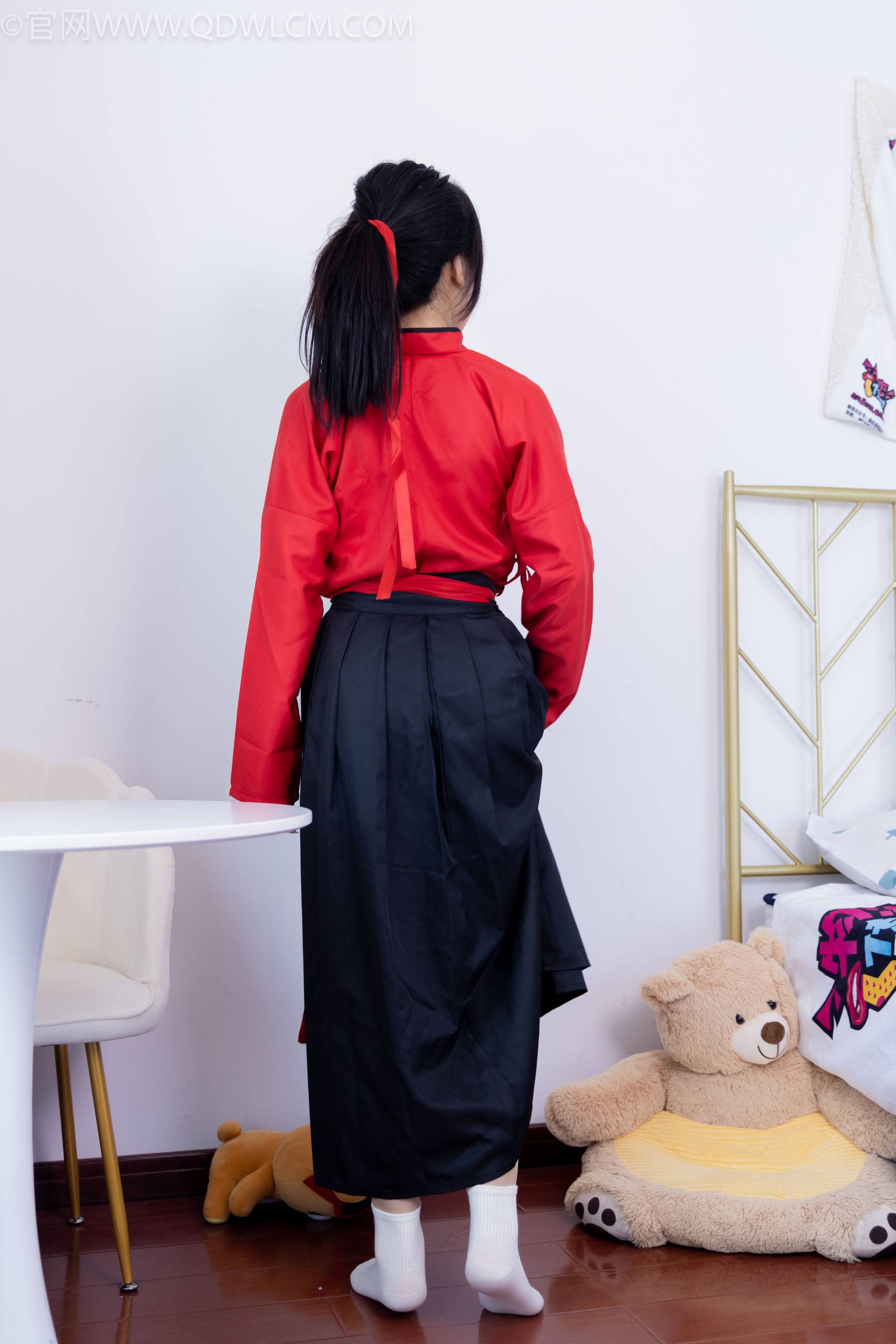 物恋传媒 No.2330 纱纱 - 汉服、皮鞋、白棉袜、薄肉丝/(219P)