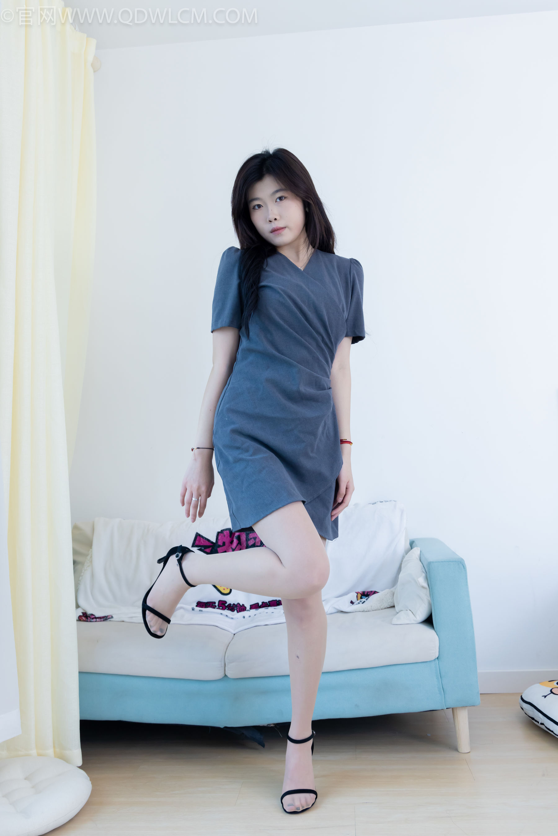 物恋传媒 No.2336 樱桃 - 三双高跟鞋、薄肉丝、裸足/(164P)