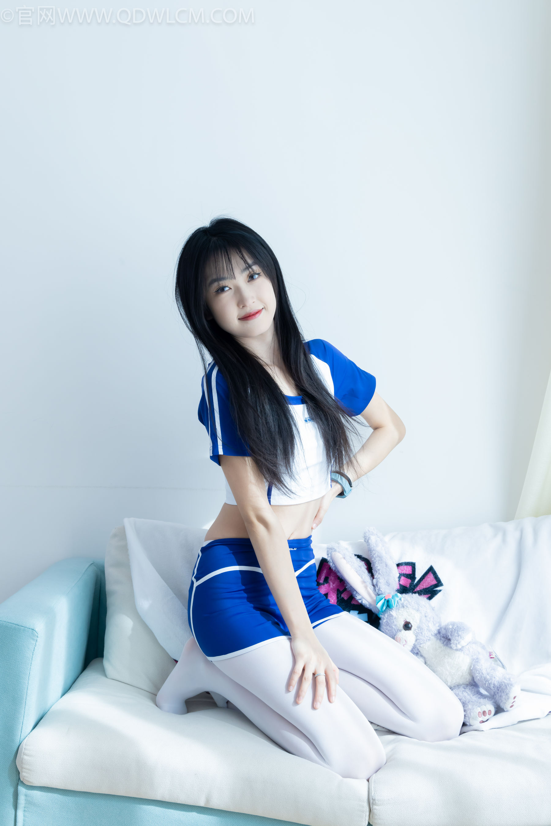 物恋传媒 No.2334 嘉木 - 运动鞋、厚白丝、裸足、裸足/(242P)