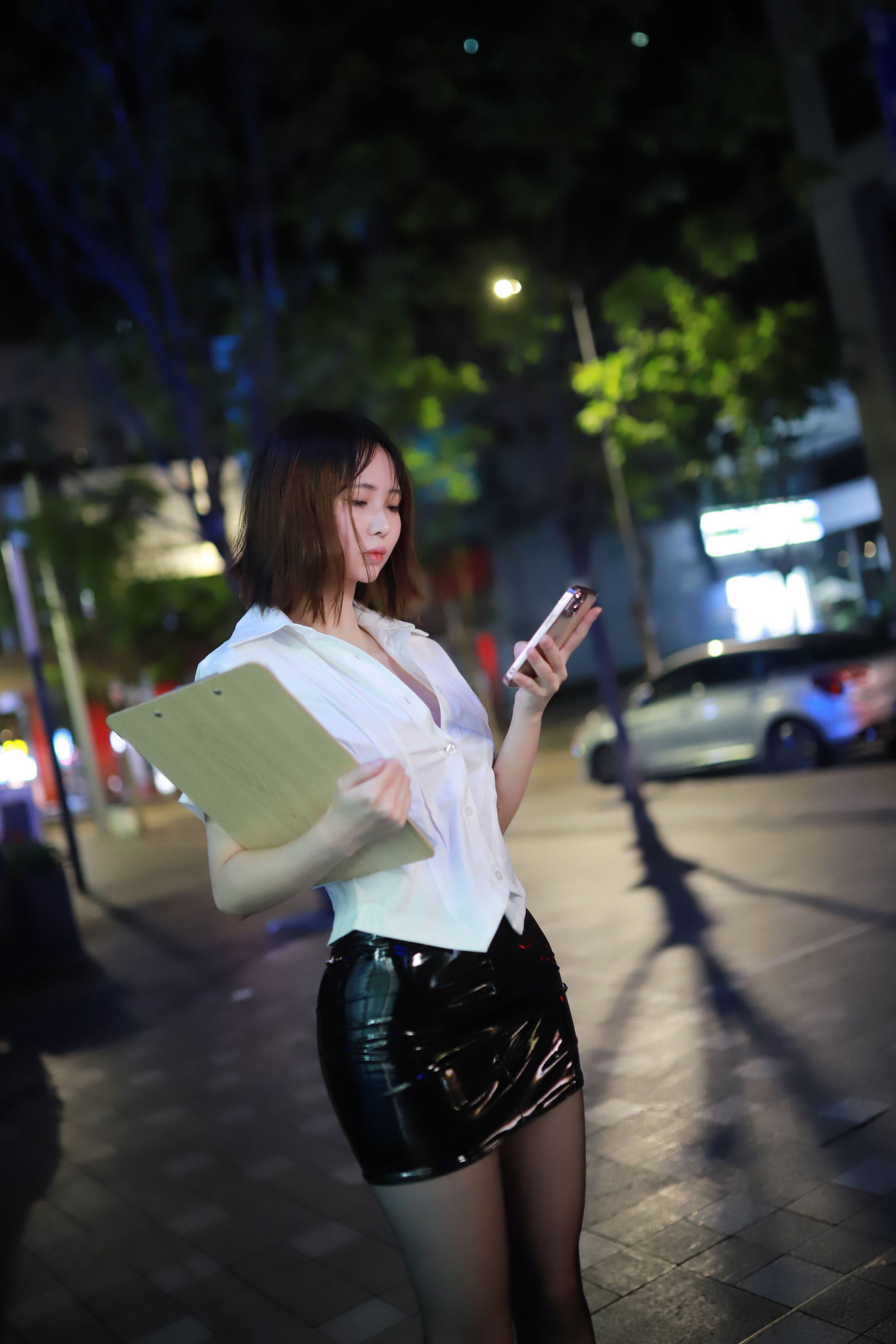 上杉绘梨落 - 被人跟踪/(101P)