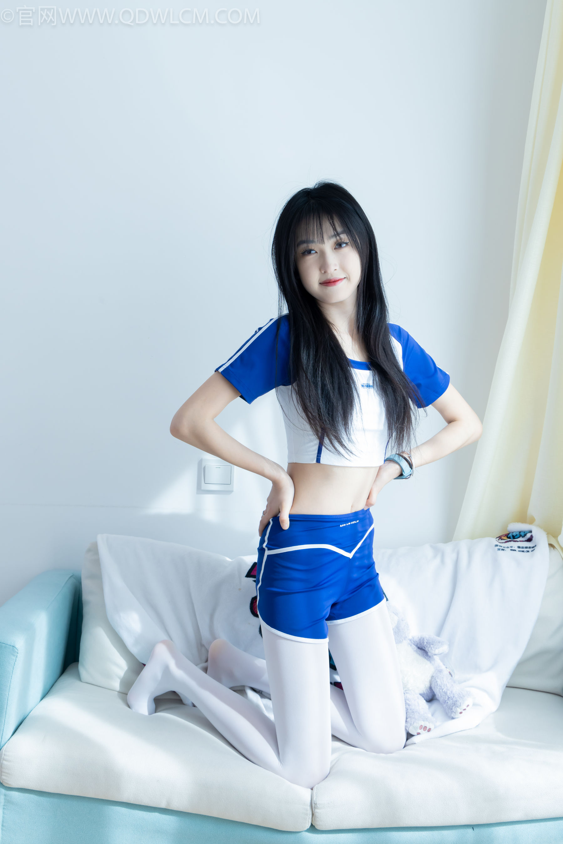 物恋传媒 No.2334 嘉木 - 运动鞋、厚白丝、裸足、裸足/(242P)