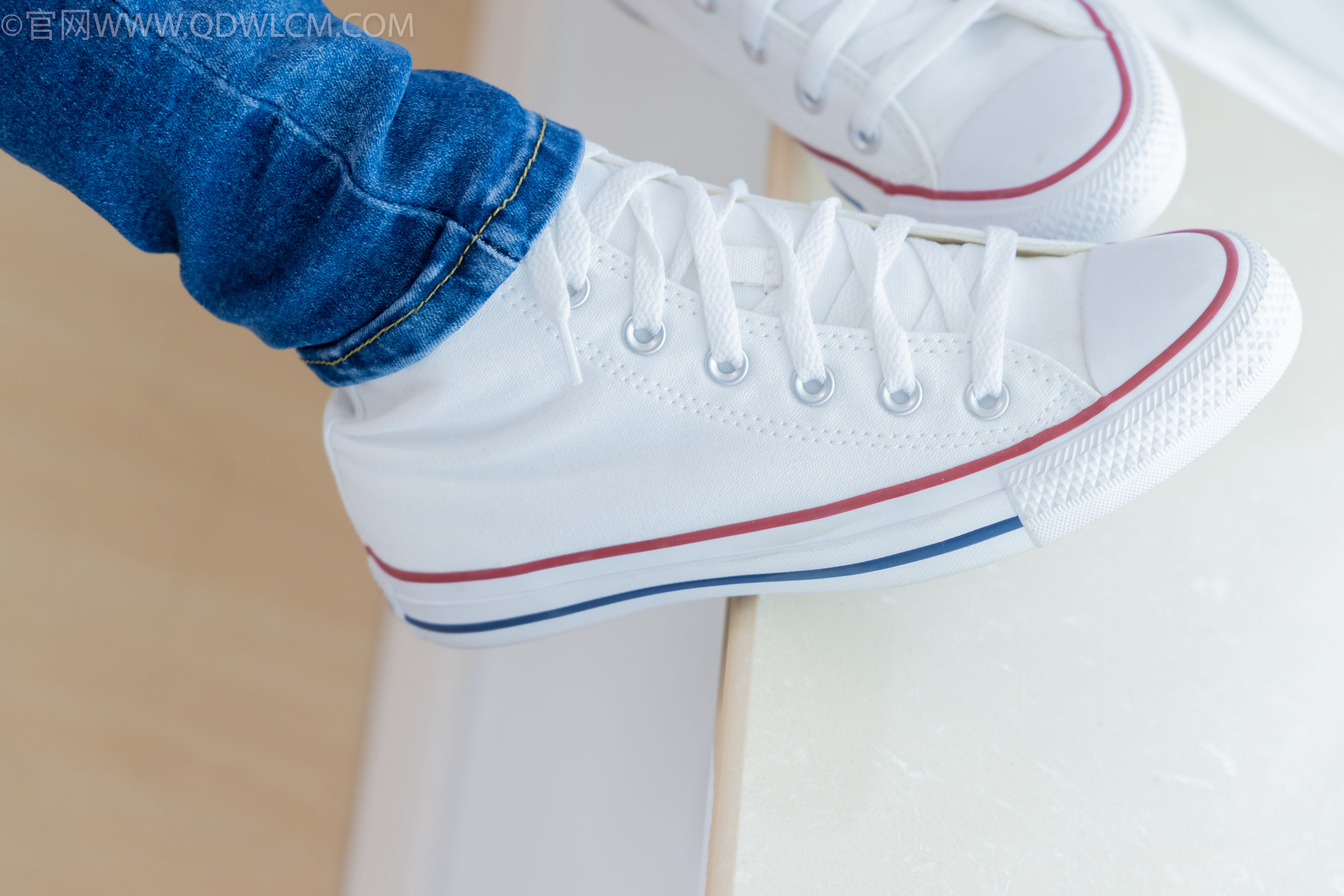 物恋传媒 No.2329 小竹 - 帆布鞋、白船袜、肚子疼揉肚子剧情/(158P)