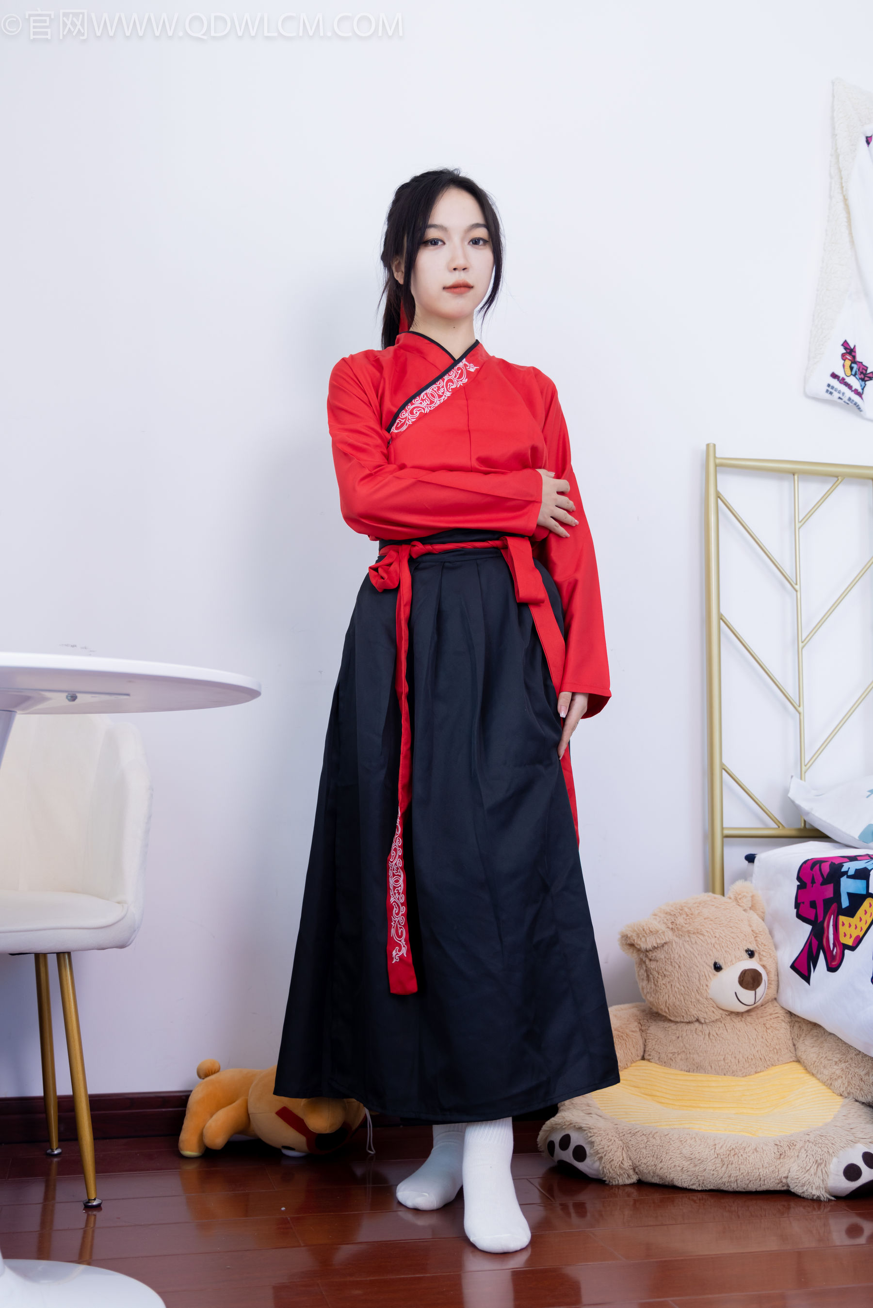 物恋传媒 No.2330 纱纱 - 汉服、皮鞋、白棉袜、薄肉丝/(219P)