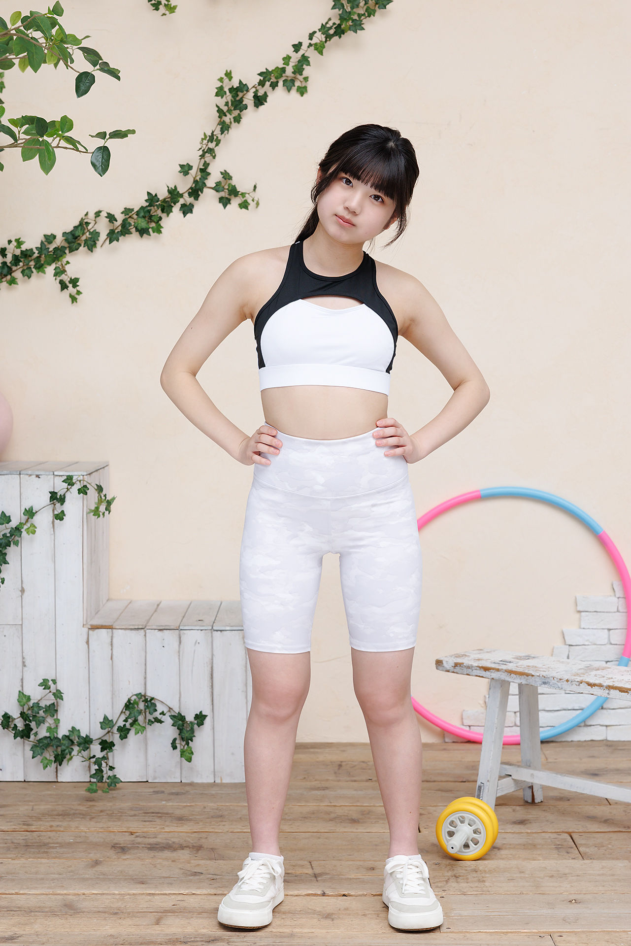 [Minisuka.tv] Haku Fumitsuki 文月珀 - Regular Gallery Set 1.02/(33P)