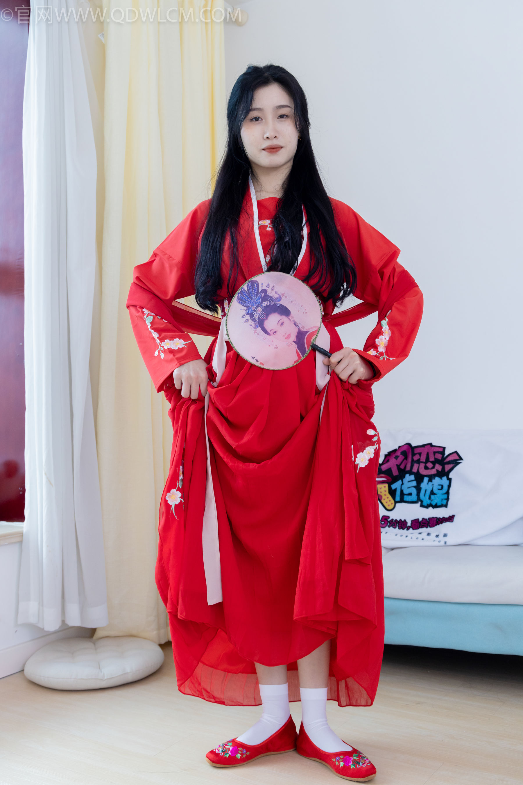 物恋传媒 No.2328 绒绒 - 汉服、布鞋、白棉袜、红色船袜/(174P)